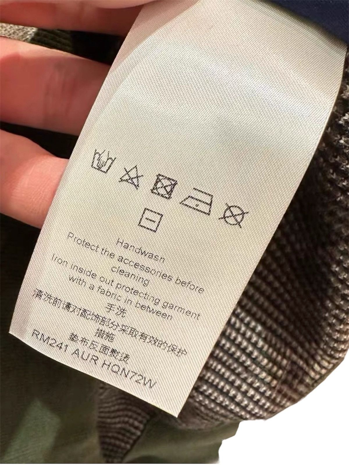 Louis Vuitton Louis Vuitton X Pharrell Williams L Damo Pullover Sweater Size US L / EU 52-54 / 3 - 7 Thumbnail