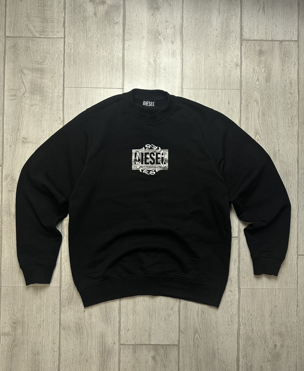 Diesel Vintage Diesel Crewneck Sweatshirt Big Logo Embroidered Size US M / EU 48-50 / 2 - 1 Thumbnail