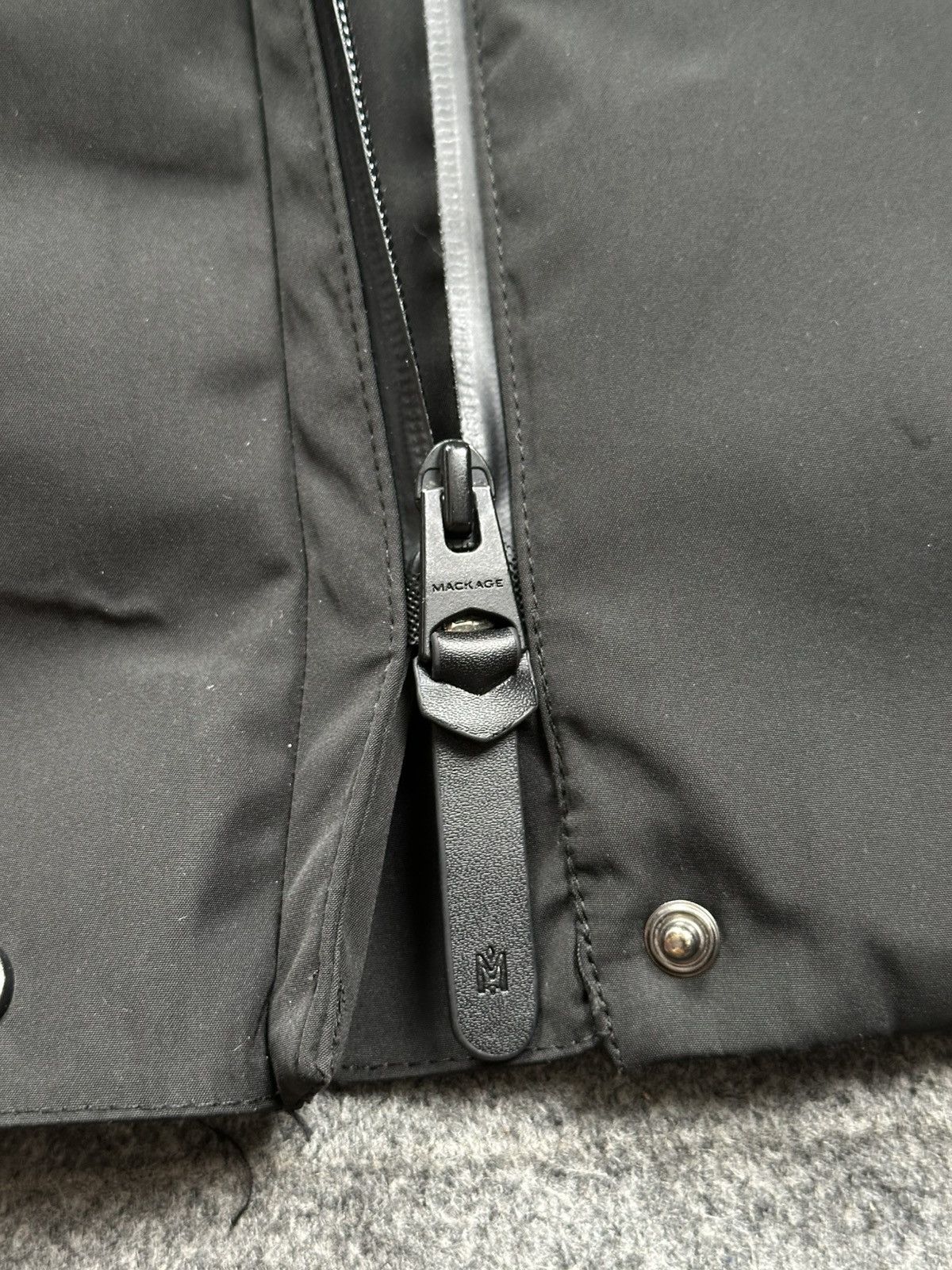 Mackage Mackage - Double Layer Water Proof Rain Jacket Shoulder Logo Size S / US 4 / IT 40 - 16 Thumbnail