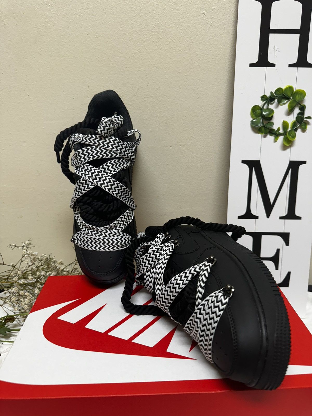 Other CUSTOM AIR FORCE 1 BLACK – CHUNKY LACES LOT Size US 8 / EU 41 - 4 Thumbnail