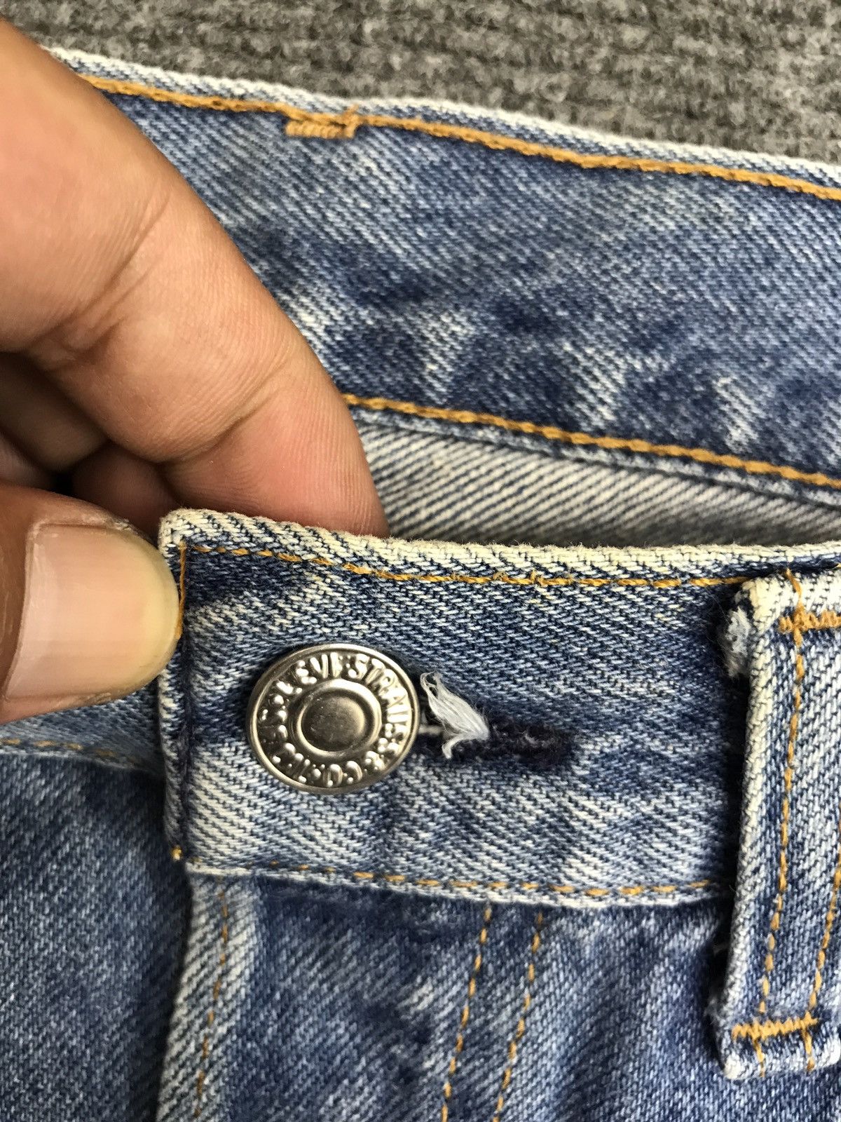 Levi's VL208 Vintage Levis 501 Medium Wash Jeans Size US 28 / EU 44 - 6 Thumbnail