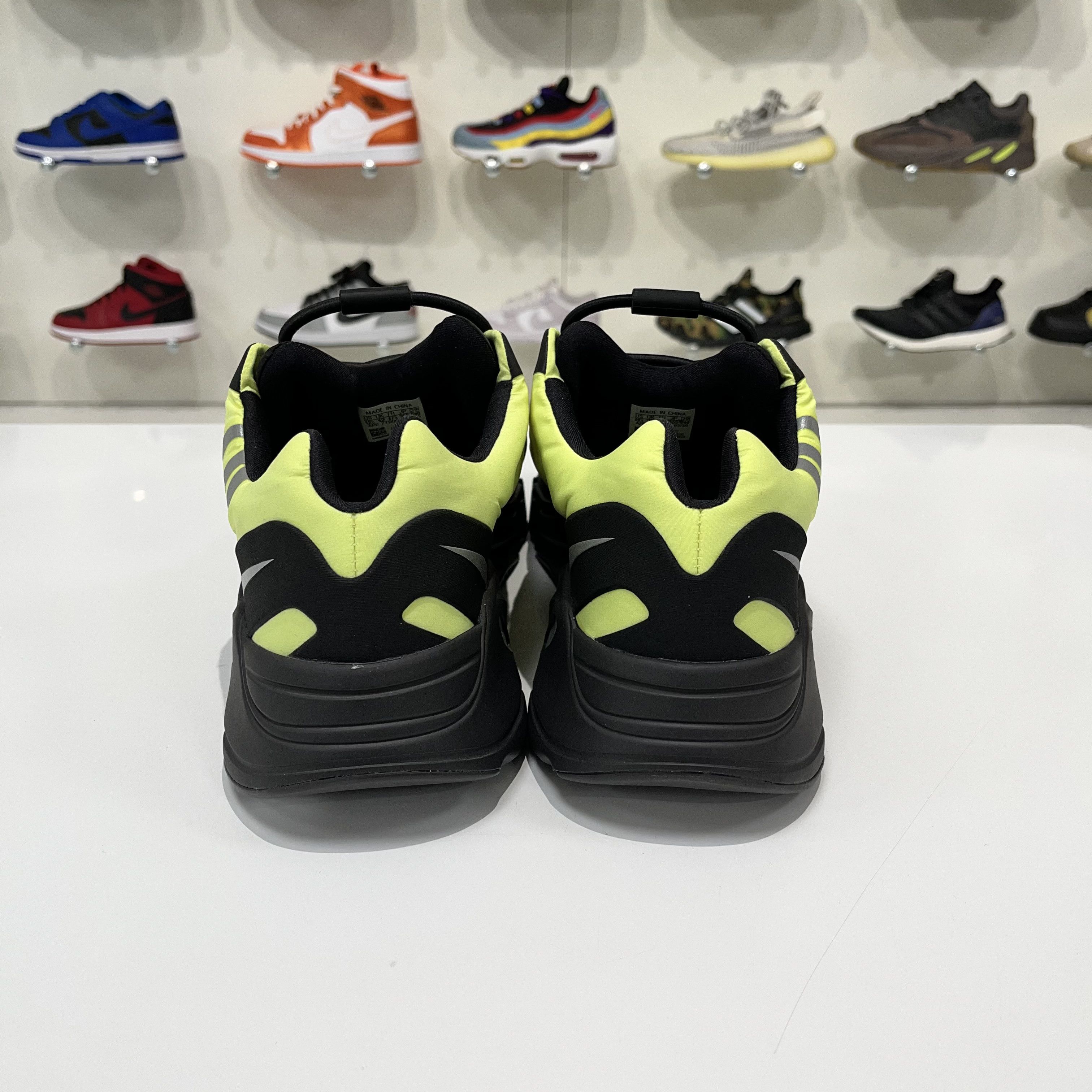 Adidas Adidas Yeezy Boost 700 Mnvn Phosphor Size US 12.5 / EU 45-46 - 5 Thumbnail