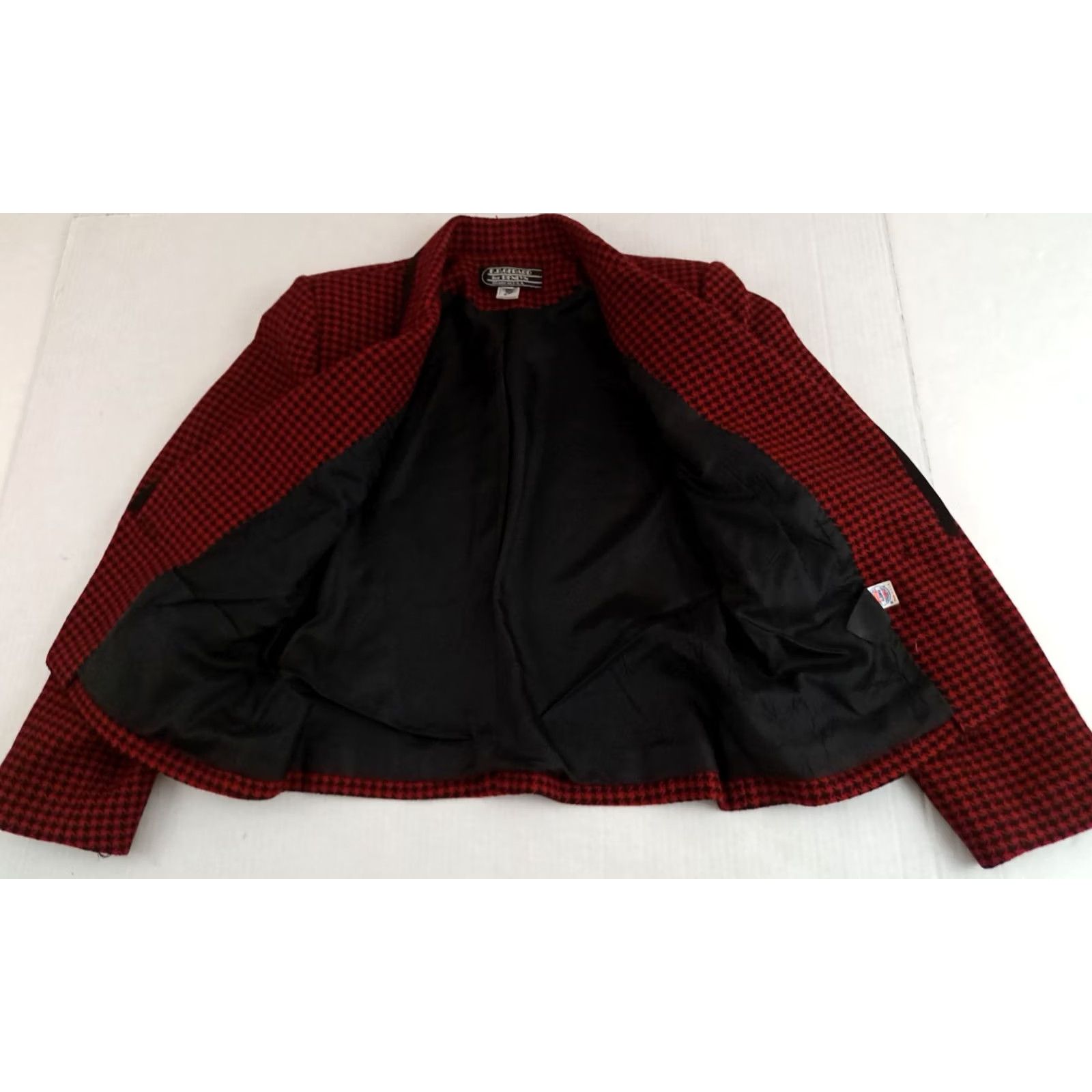 Vintage VINTAGE ER GERARD FOR RENLYN Woman Jacket Houndstooth Red Wool Button sz 10 USA 80s Cardigan Women Size L / US 10 / IT 46 - 5 Thumbnail