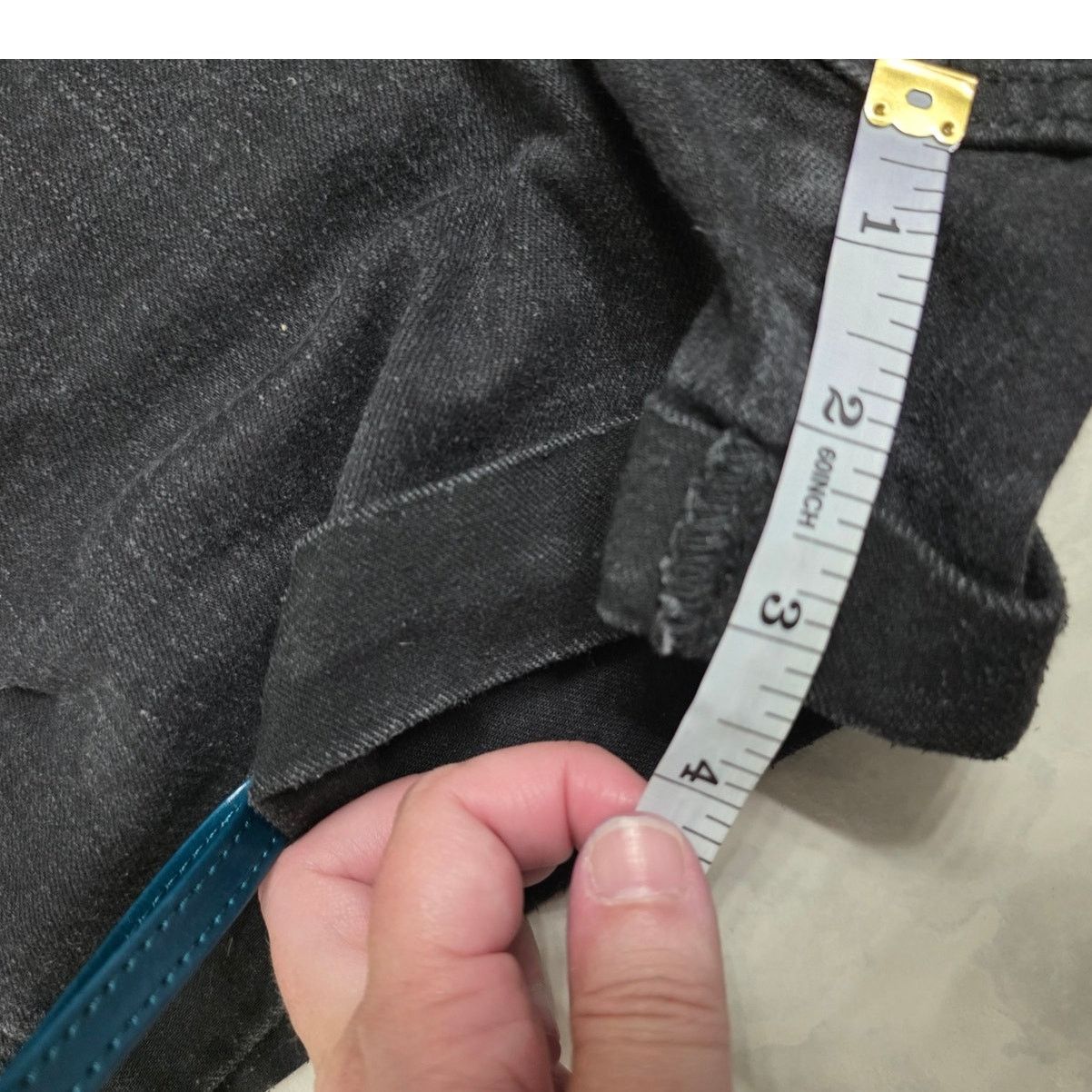 Old Navy Old Navy Black Distressed BF Mid Rise Cuffed Shorts - Sz 2 Size 26" / US 2 / IT 38 - 6 Thumbnail