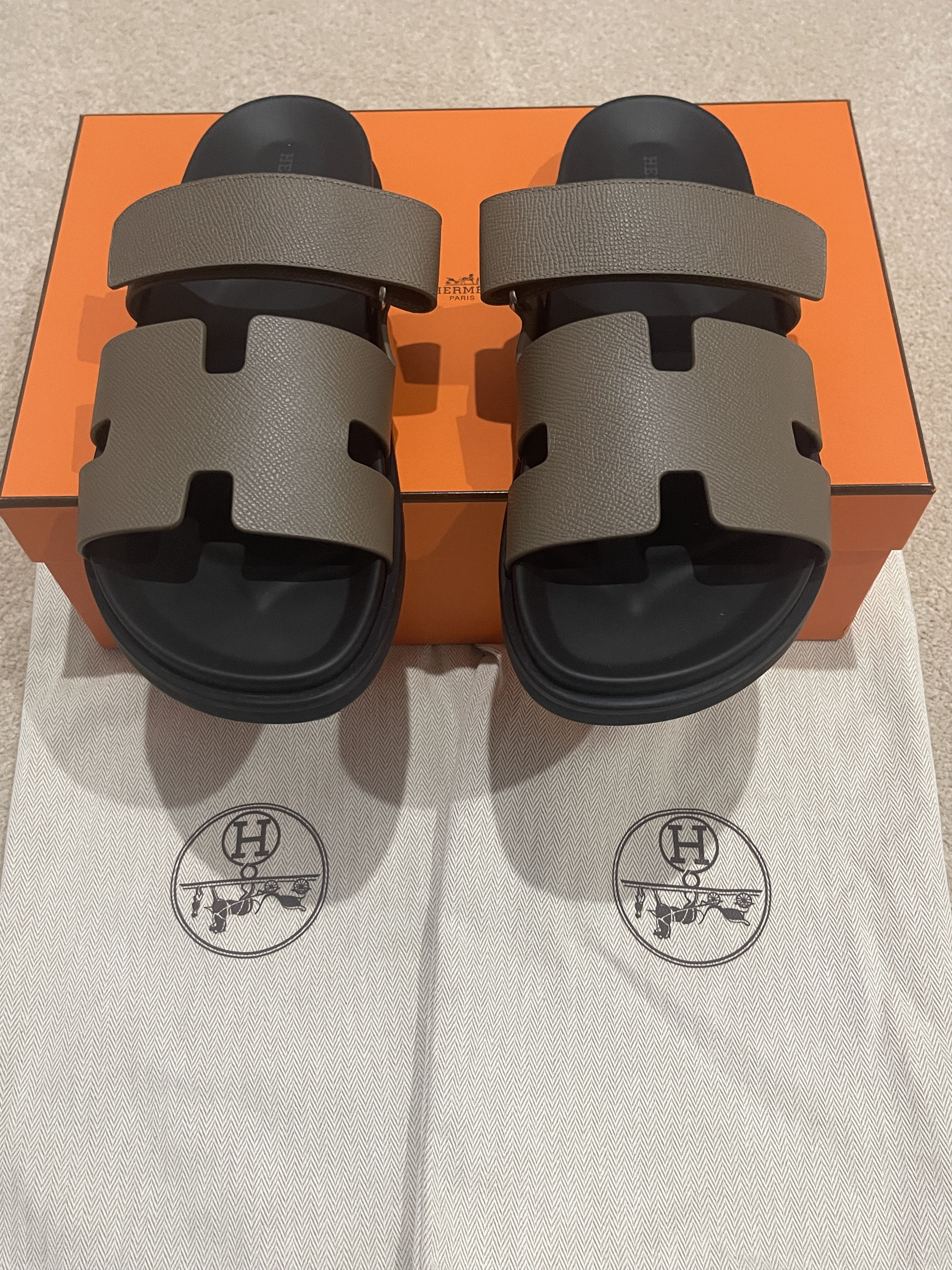 Hermes Hermès Brand New, Unworn Men's Etoupe Epsom Chypre Sandals Size US 10 / EU 43 - 9 Thumbnail