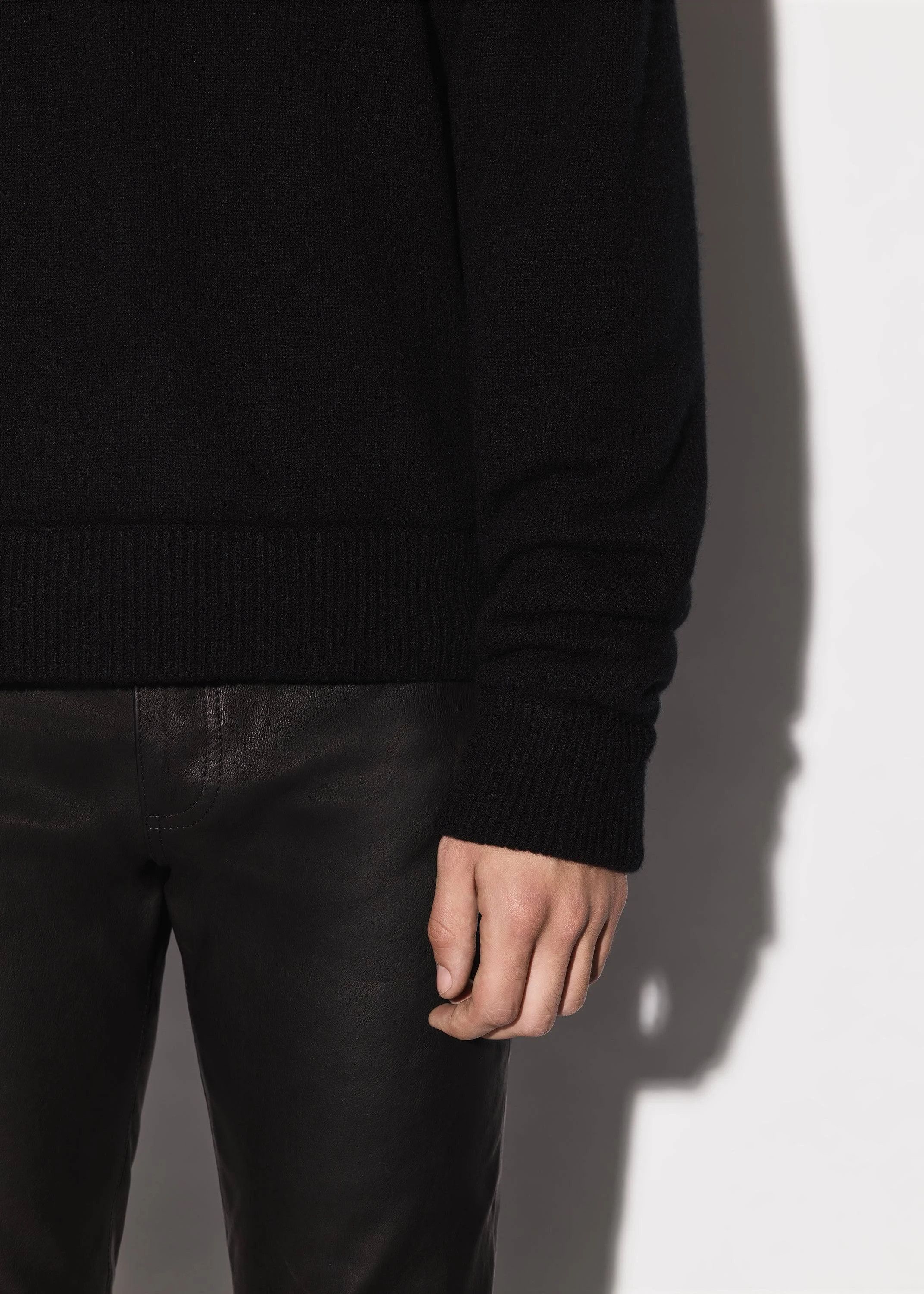 Amiri o1gr1nt1024 Crewneck Sweatshirt in Black Size US L / EU 52-54 / 3 - 4 Thumbnail