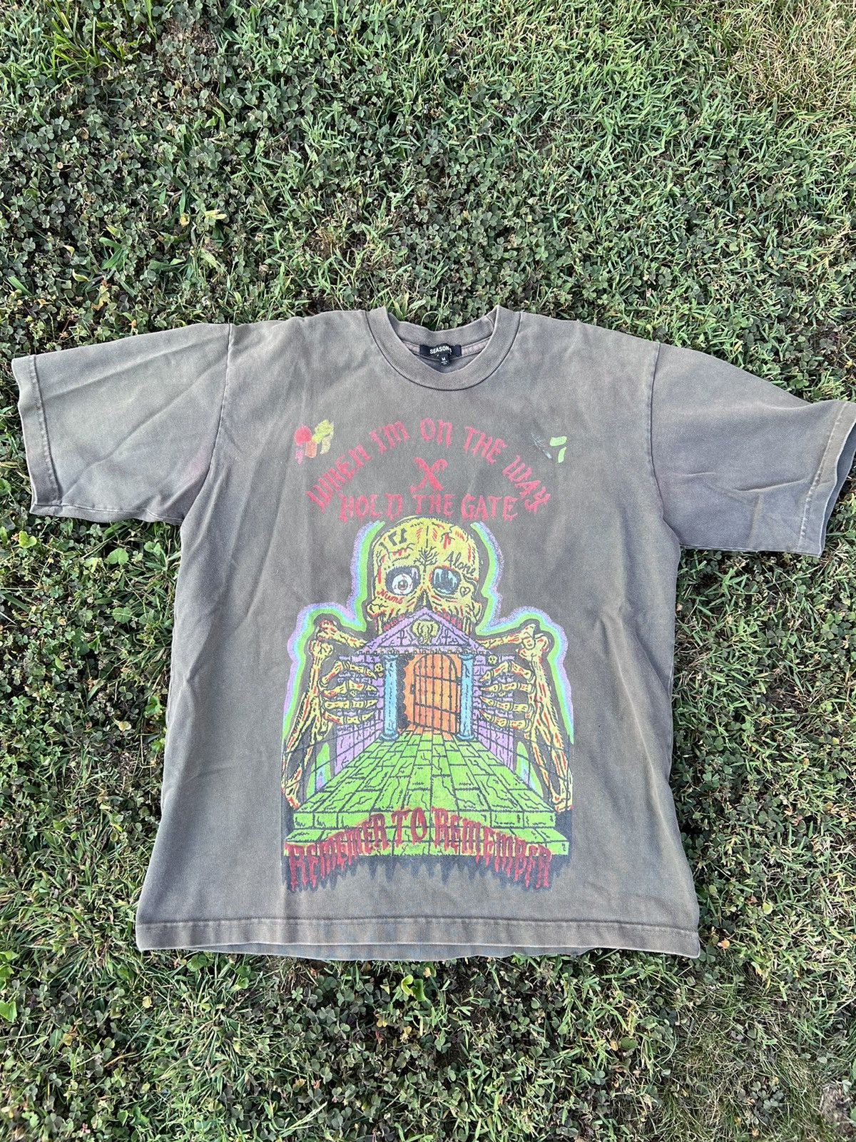 Xxxtentacion yeezy shirt sales