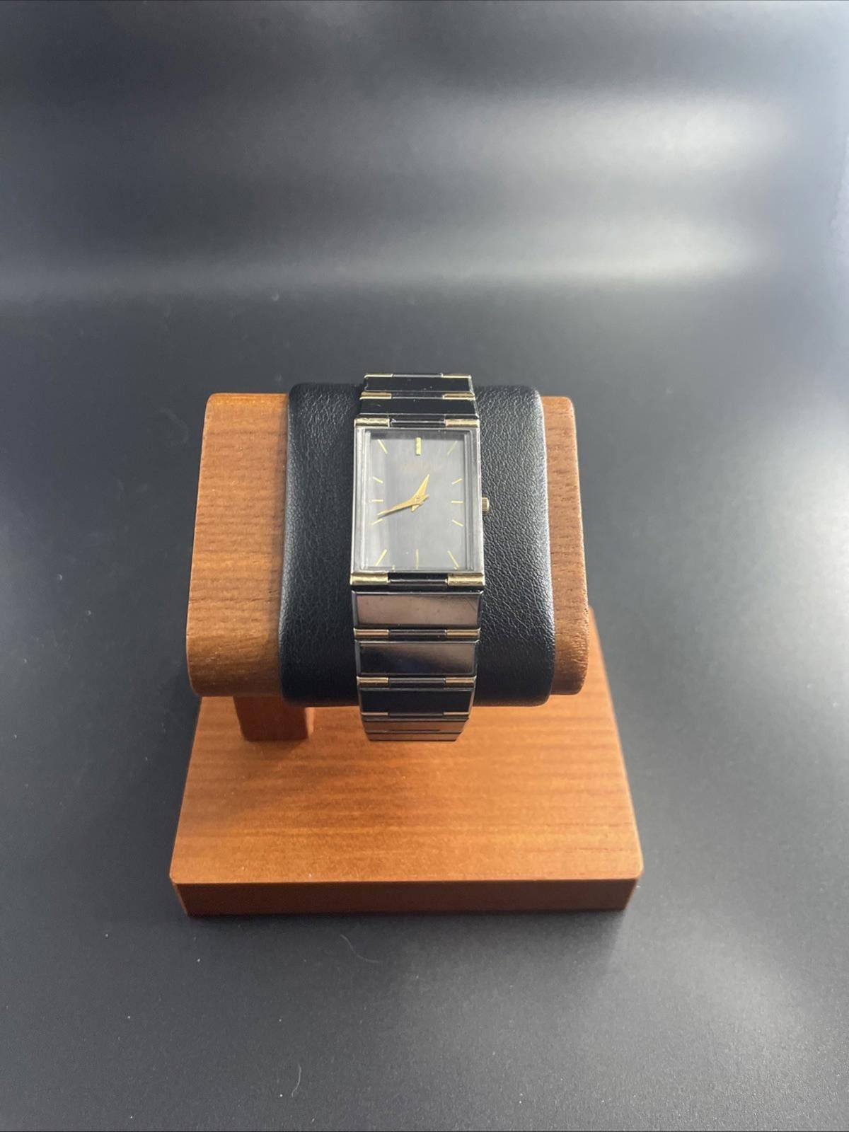 Craig Green Gruen Precision Quartz Tank Black Gold Accents & New Battery Size ONE SIZE - 2 Thumbnail