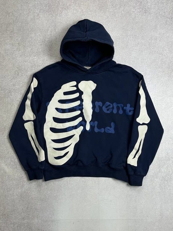 Other Different World Hoodie Broken Planet childish style Size US XS / EU 42 / 0 - 1 Thumbnail