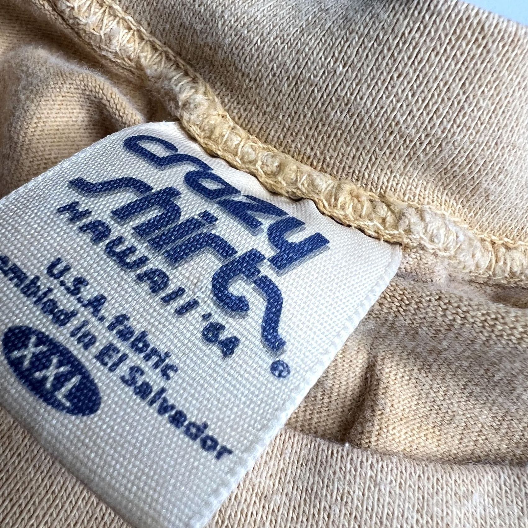Vintage VINTAGE Crazy Shirts Shirt Mens 2XL Beige Ugly Tuna Saloona Carmel Beer Fish Graphic Tee Size US XXL / EU 58 / 5 - 4 Thumbnail