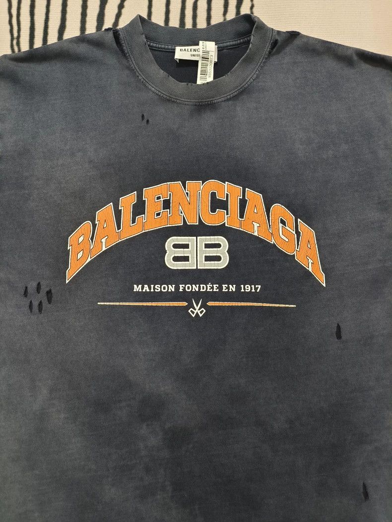 Balenciaga Balenciaga Washed Distressed Double B Print Logo Short Sle Size US XS / EU 42 / 0 - 4 Thumbnail
