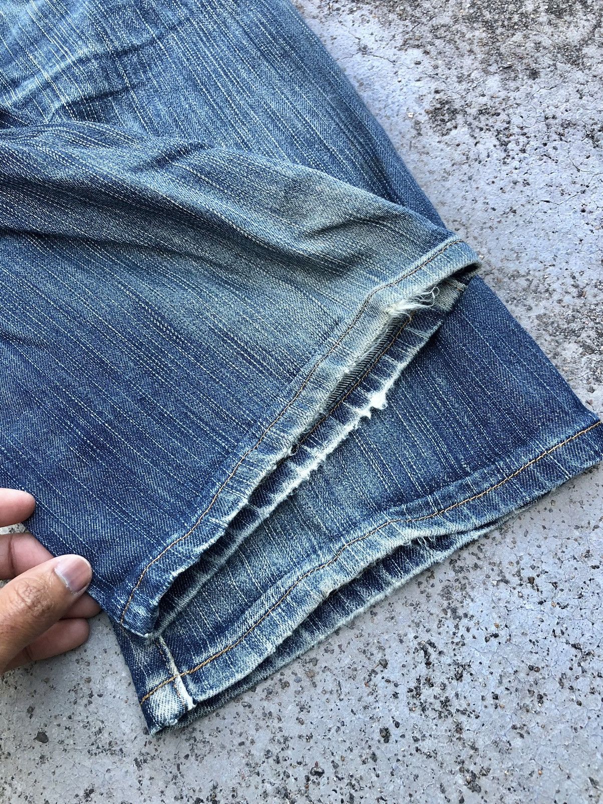 Japanese Brand EDWIN 503 LIGHT FLEX DISTRESSED DENIM Size US 32 / EU 48 - 8 Thumbnail