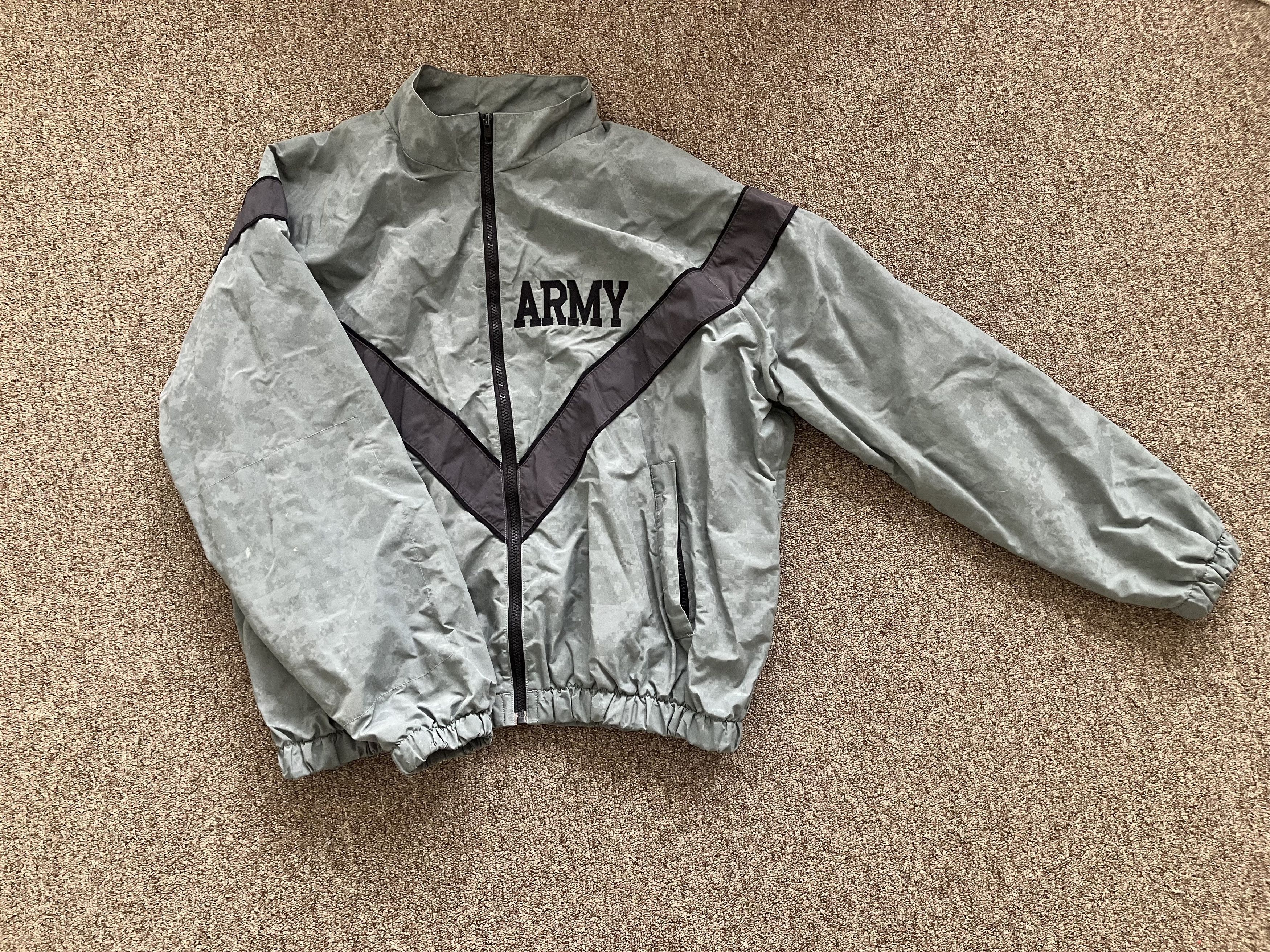 Vintage Vintage US Army IPFU Jacket Regular Training Windbreaker Size US M / EU 48-50 / 2 - 1 Preview