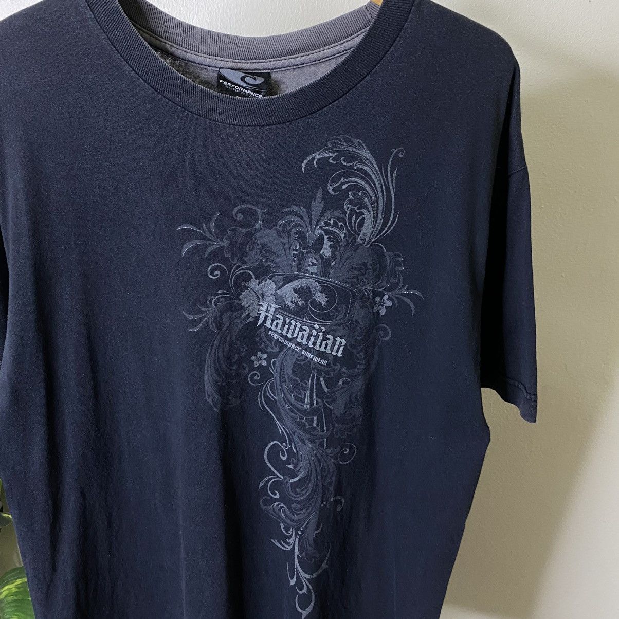 Vintage 1990s Performance Surf Affliction Design Faded T Shirt Size US L / EU 52-54 / 3 - 2 Thumbnail