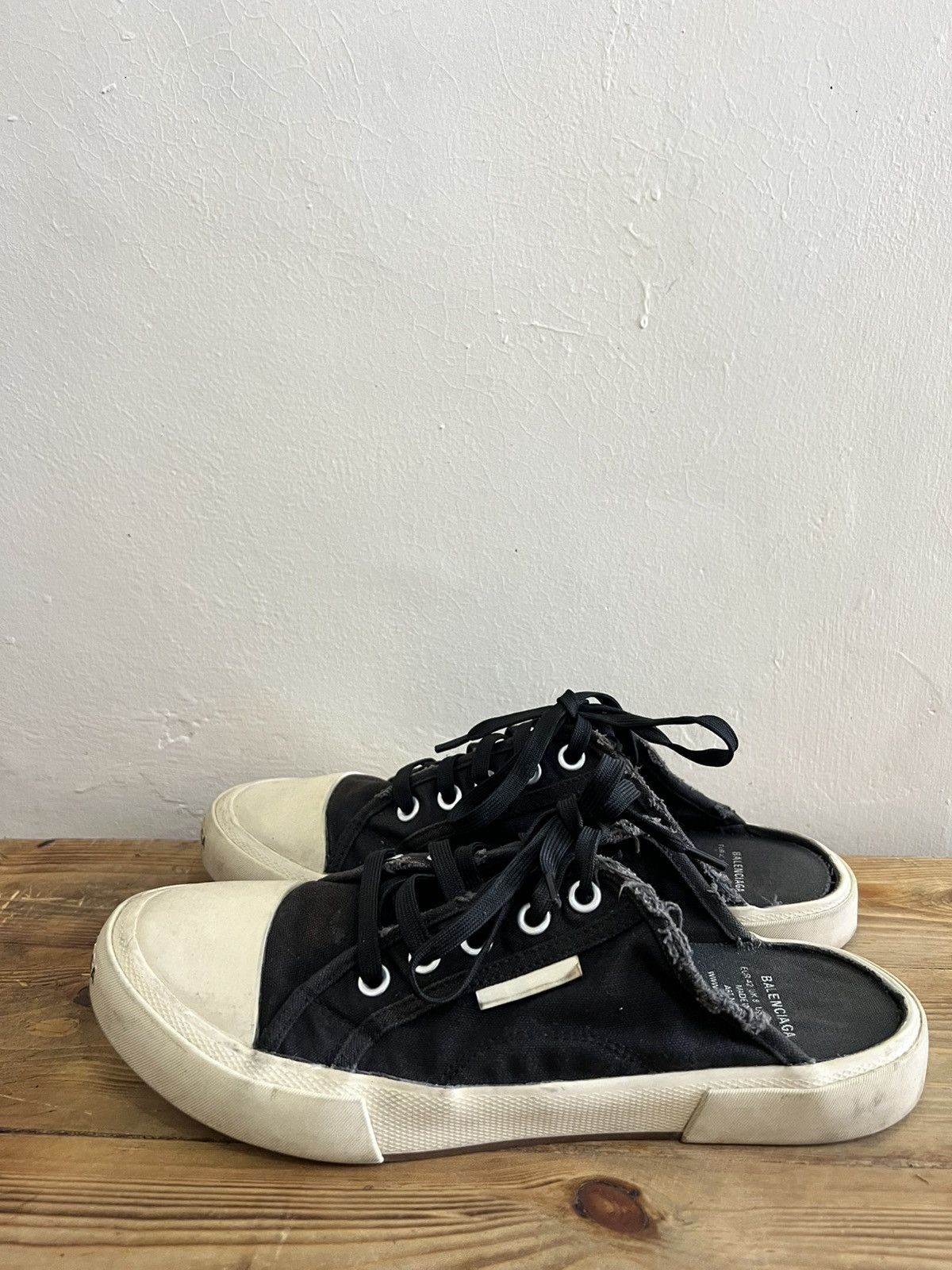 Balenciaga Balenciaga Paris lowTop Vulc Destroyer Fab/ Rub Size US 9 / EU 42 - 4 Thumbnail