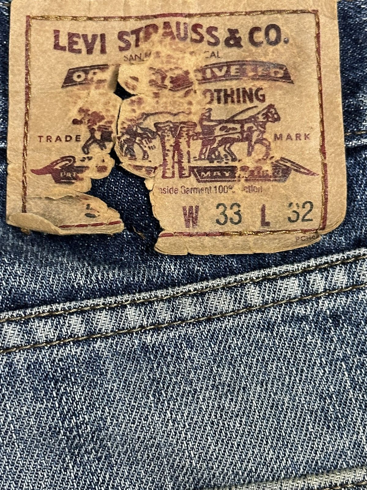 Levi's Vintage 90s Levis Blue Faded Wash Distress Style Loose Jeans Size US 32 / EU 48 - 9 Thumbnail