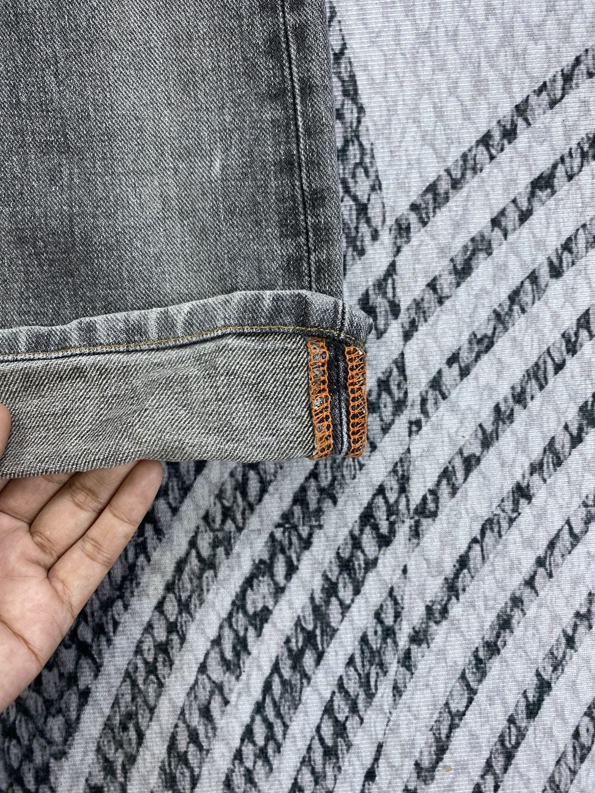Edwin Vintage Edwin Wash Grey Distressed Denim Pants Size US 35 - 13 Thumbnail