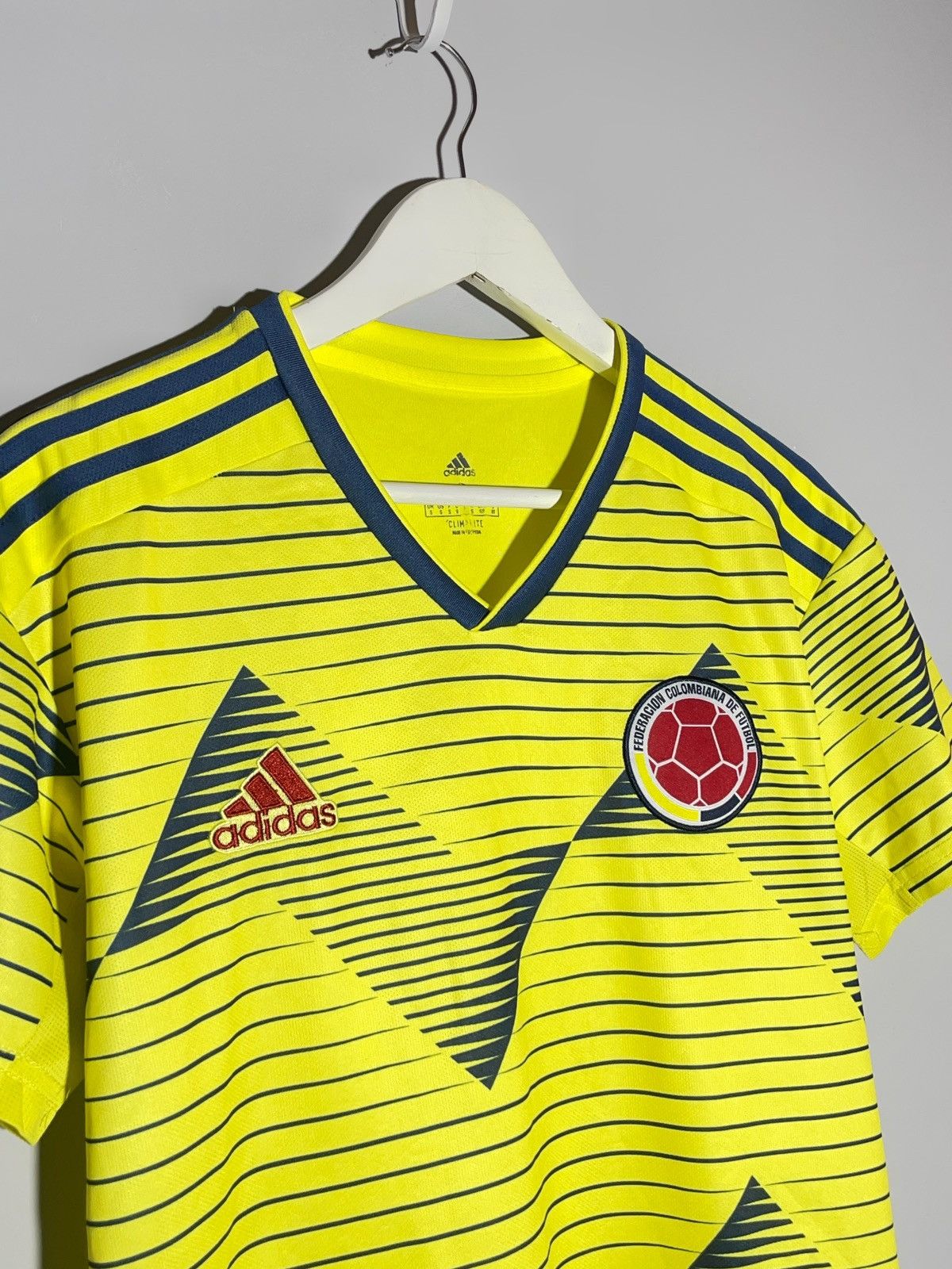 Adidas National Team Colombia Adidas 2019 Home Y2k Football Shirt Size US S / EU 44-46 / 1 - 3 Thumbnail