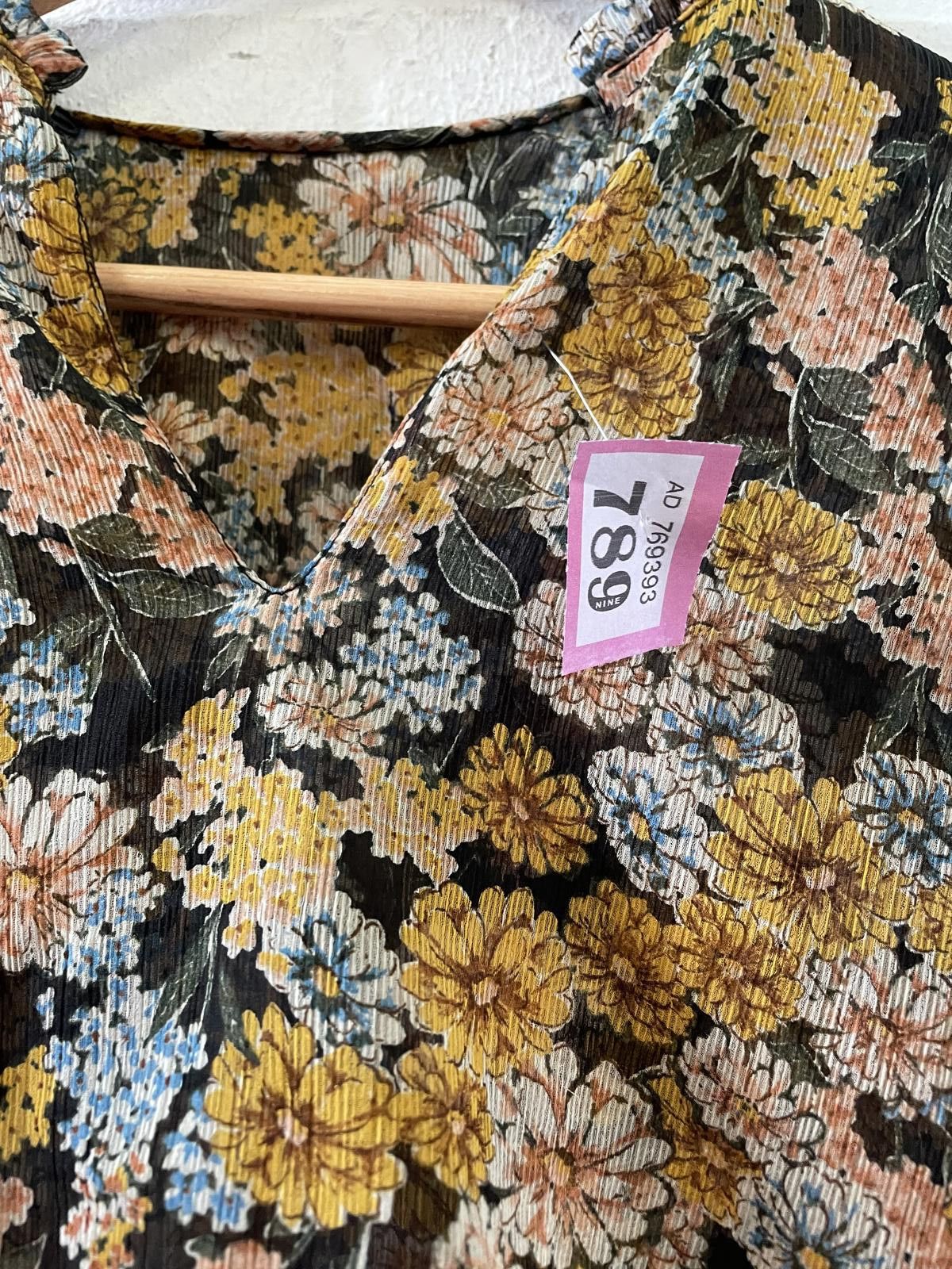 Unknown London Sheer Floral Print Long Sleeve Blouse Size ONE SIZE - 2 Thumbnail