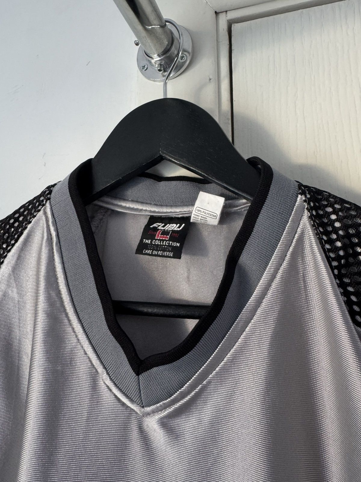 Fubu Vintage 90s FUBU 05 Silver Black Mesh Baseball Jersey Size US L / EU 52-54 / 3 - 4 Thumbnail