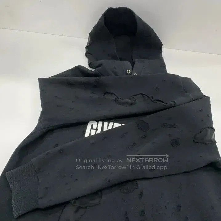 Givenchy Givenchy Logo Print Long-Sleeve Hoodie. Size US S / EU 44-46 / 1 - 5 Thumbnail
