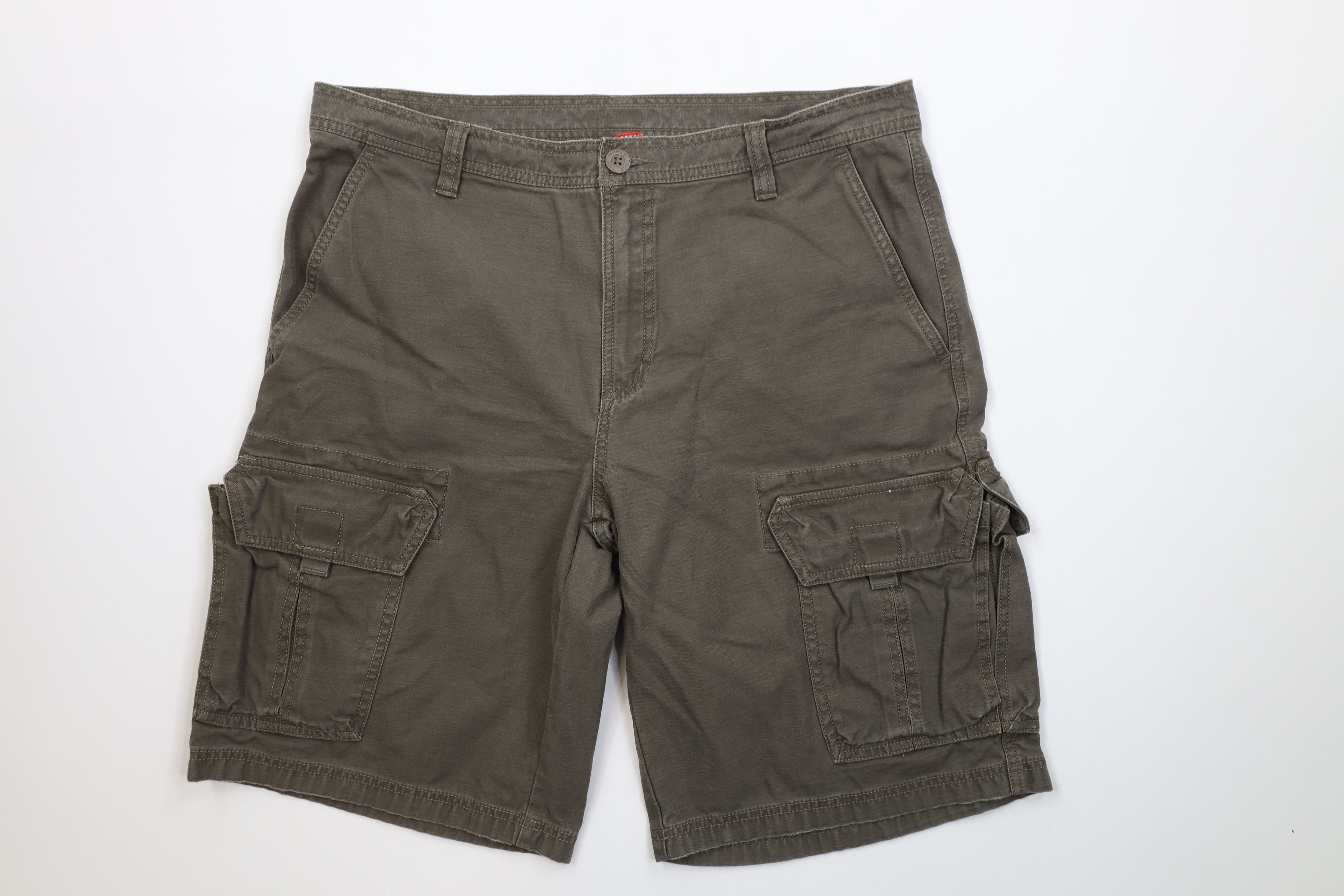 The North Face Vintage The North Face Heavyweight Cargo Shorts Green Cotton Size US 36 / EU 52 - 1 Thumbnail