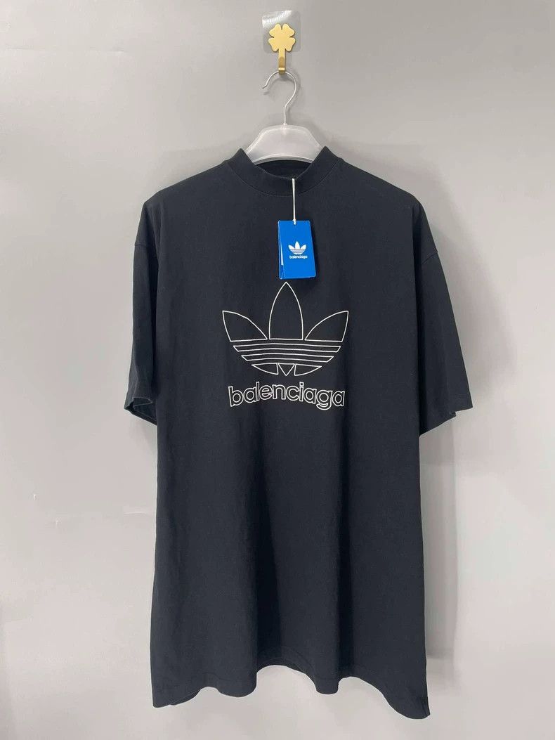 Balenciaga Balenciaga Black short sleeves 2502-Nextarrow Size US L / EU 52-54 / 3 - 1 Thumbnail