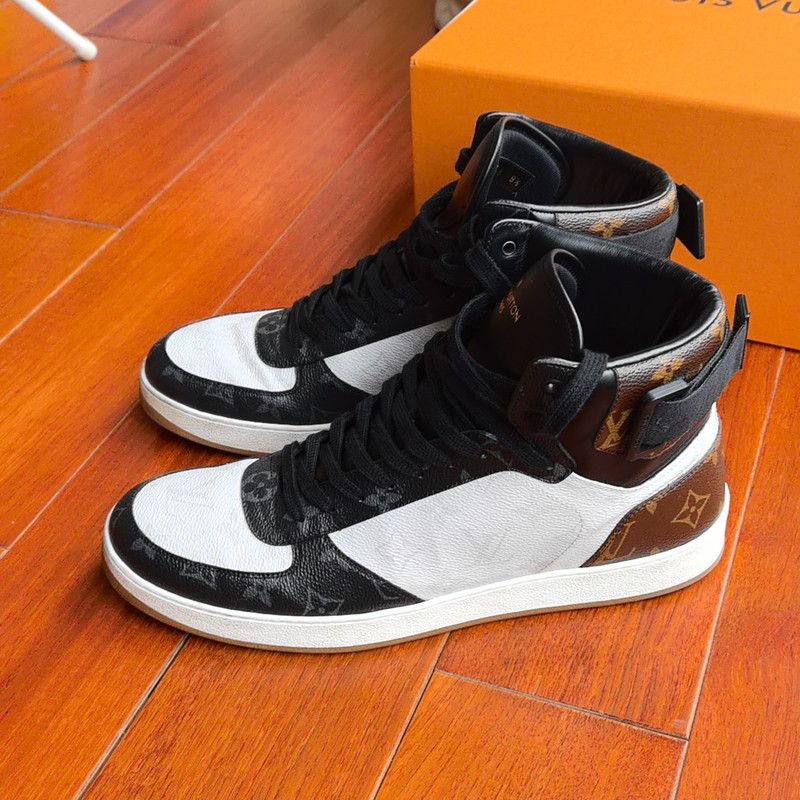 Louis Vuitton Louis Vuitton Rivoli High-Top Sneakers for Men 0089 Size US 9 / EU 42 - 1 Thumbnail