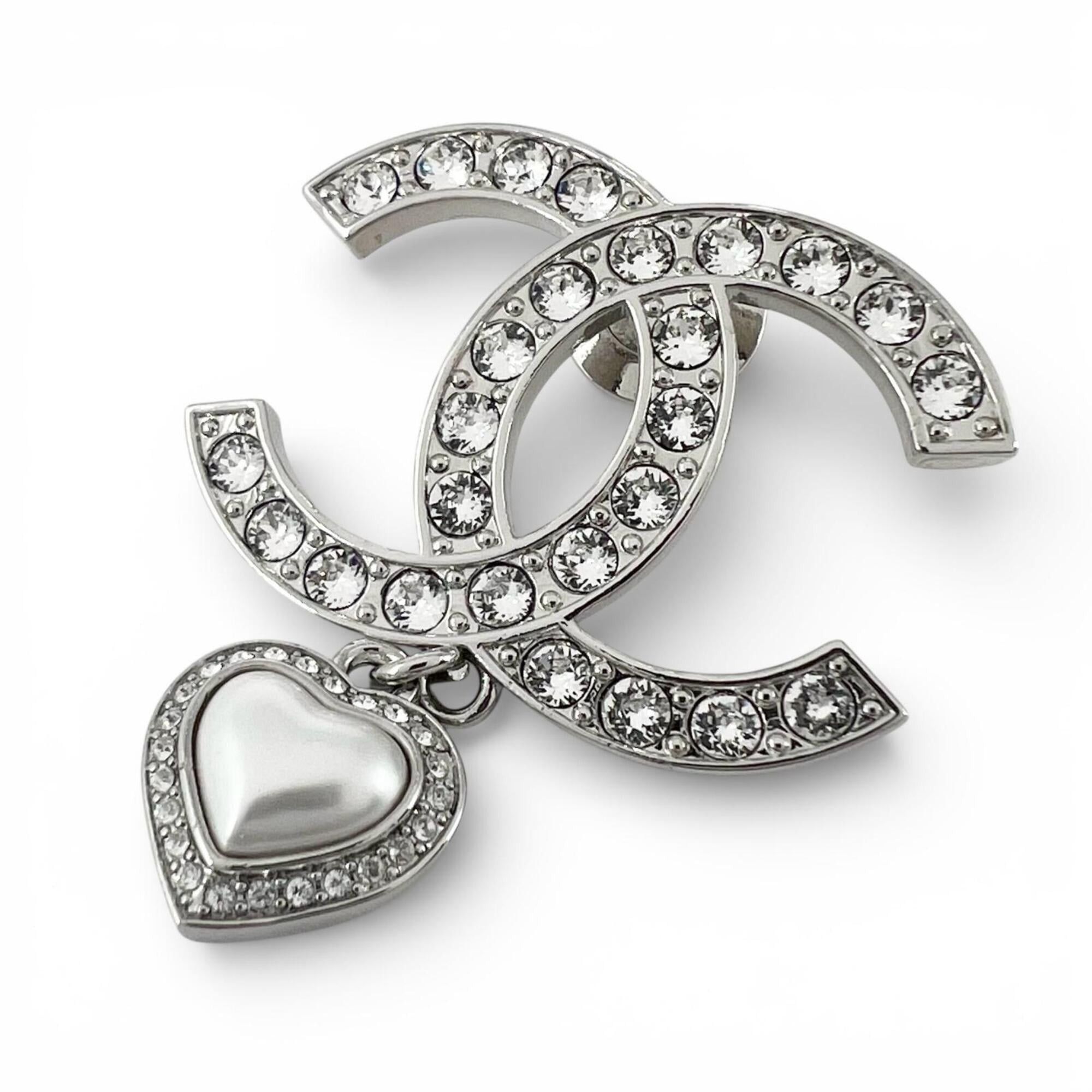 Chanel CHANEL B23 Coco Mark Heart Rhinestone Pin Badge Brooch, Silver, Made in Italy, Women's Size ONE SIZE - 1 Thumbnail