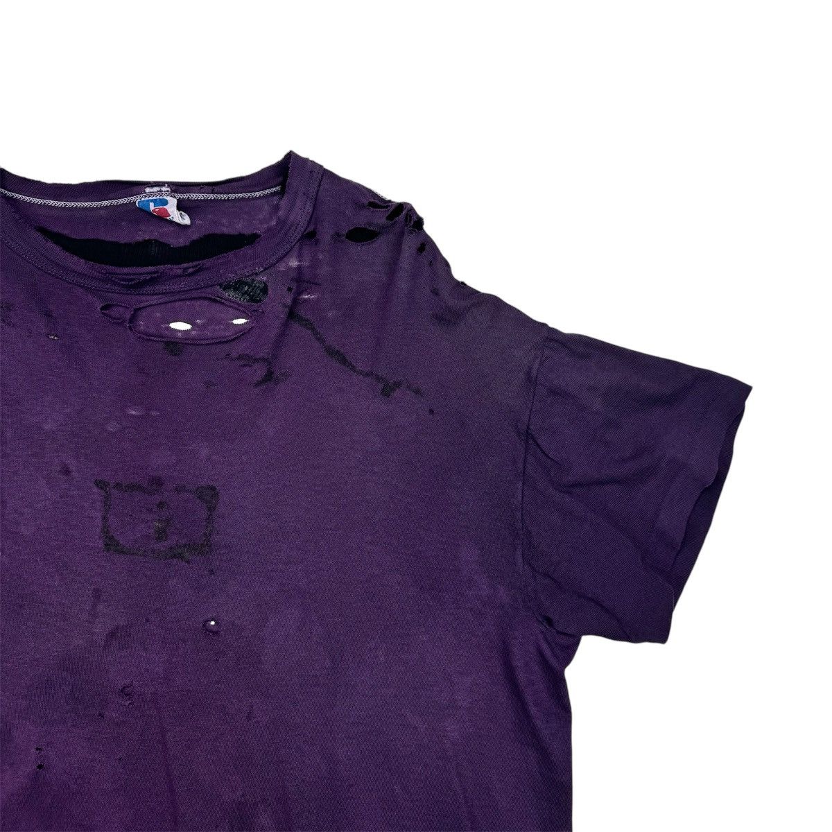 Russell Athletic VINTAGE THRASHED FADED REPAIRED PURPLE T-SHIRT Size US M / EU 48-50 / 2 - 4 Thumbnail
