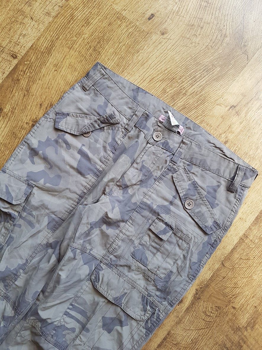 Hysteric Glamour Skinny Boot Cut Flared Camo Cargo Pants Size US 26 / EU 42 - 4 Thumbnail