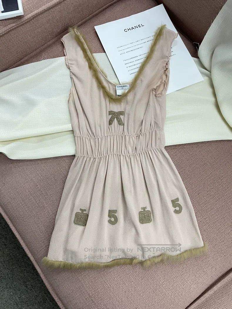 Chanel Chanel Pink Mao Mao No. 5 perfume bottle suspender Size XS / US 0-2 / IT 36-38 - 1 Thumbnail