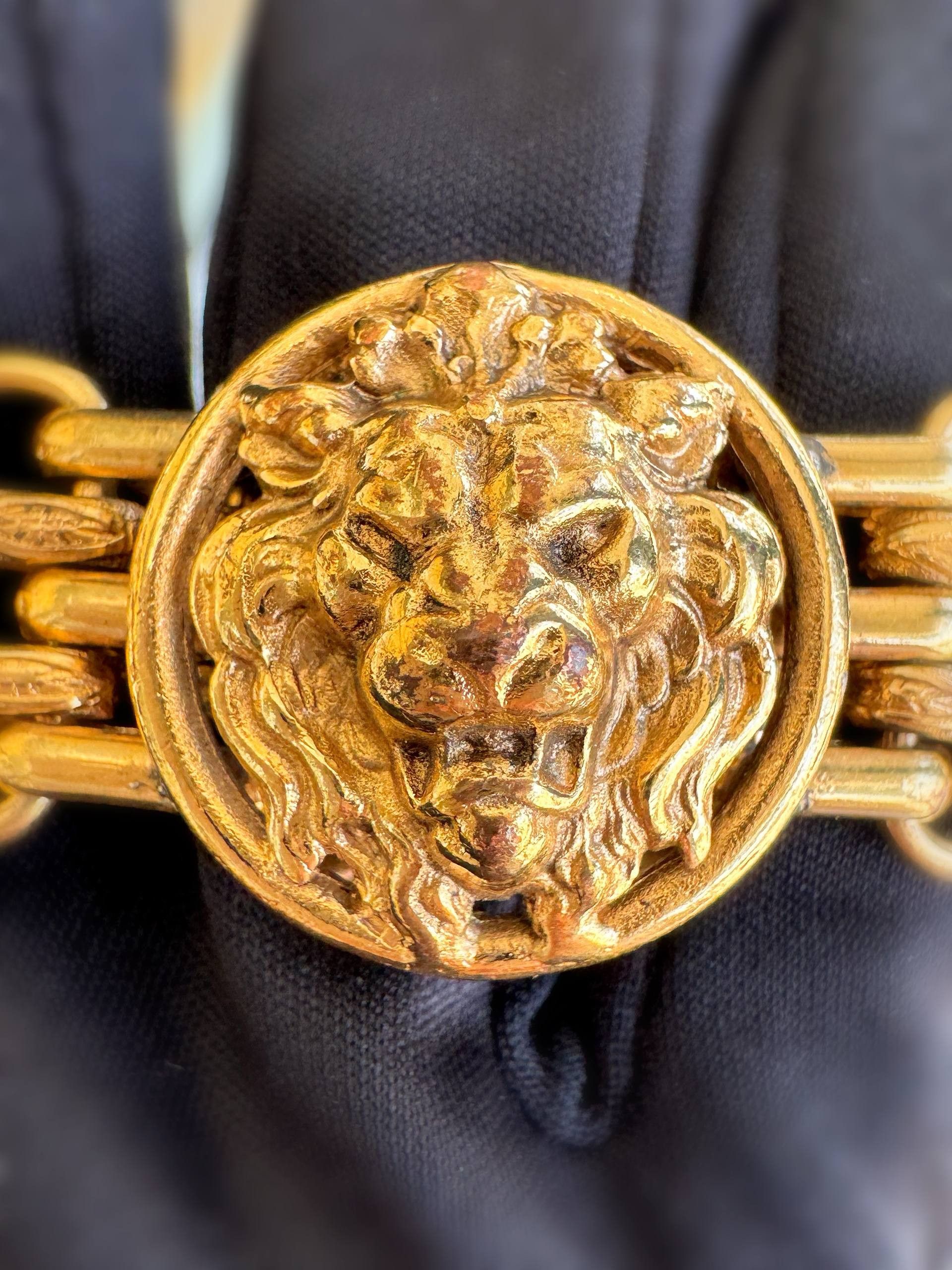 Chanel Chanel Sun & Crest Medallion Chain 7” Bracelet Gold Plated Size ONE SIZE - 9 Thumbnail