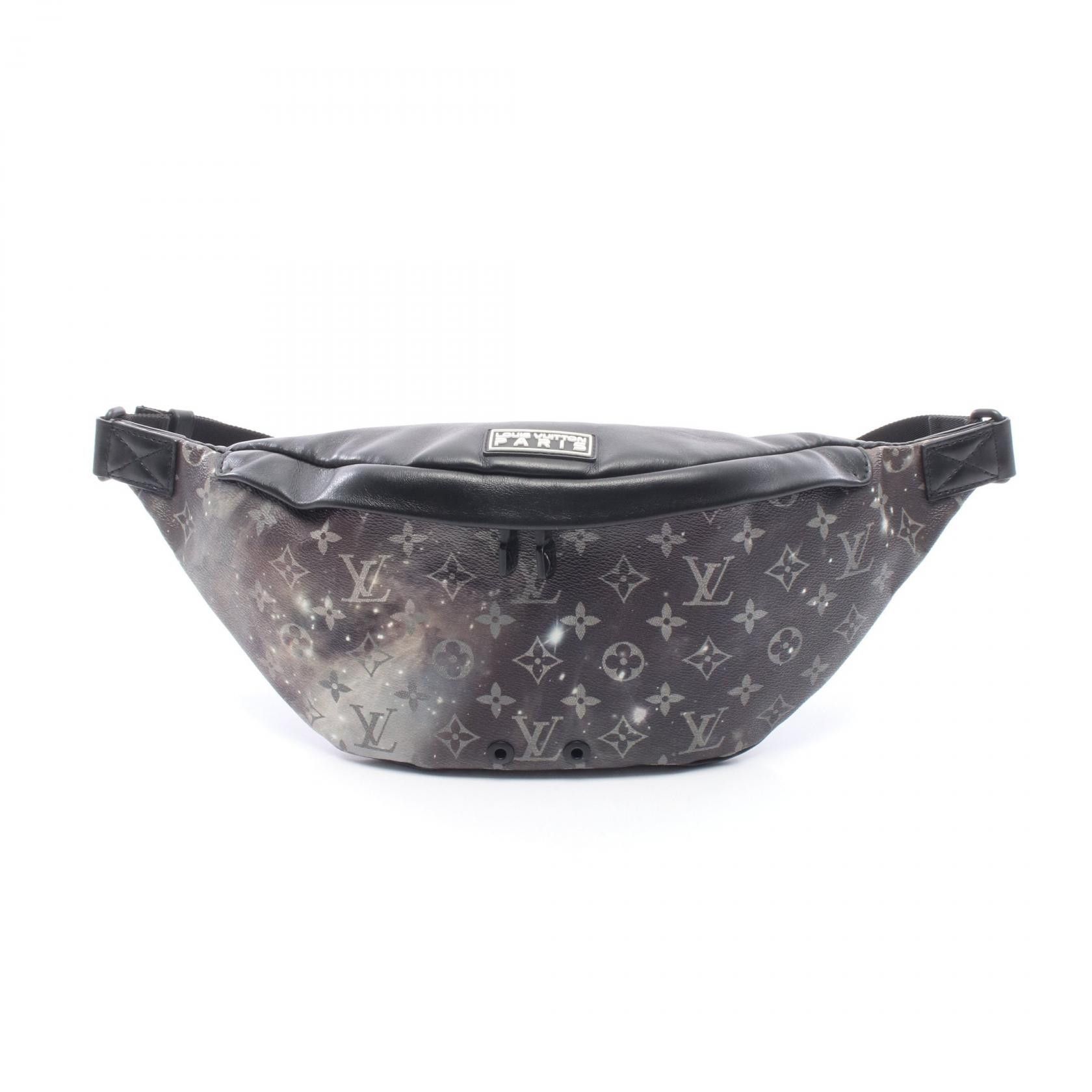 Louis Vuitton Louis Vuitton Louis Vuitton Discovery Monogram Galaxy Waist Bag Textile Belt Bag M44444 DUTY FREE for USA Size ONE SIZE - 1 Thumbnail