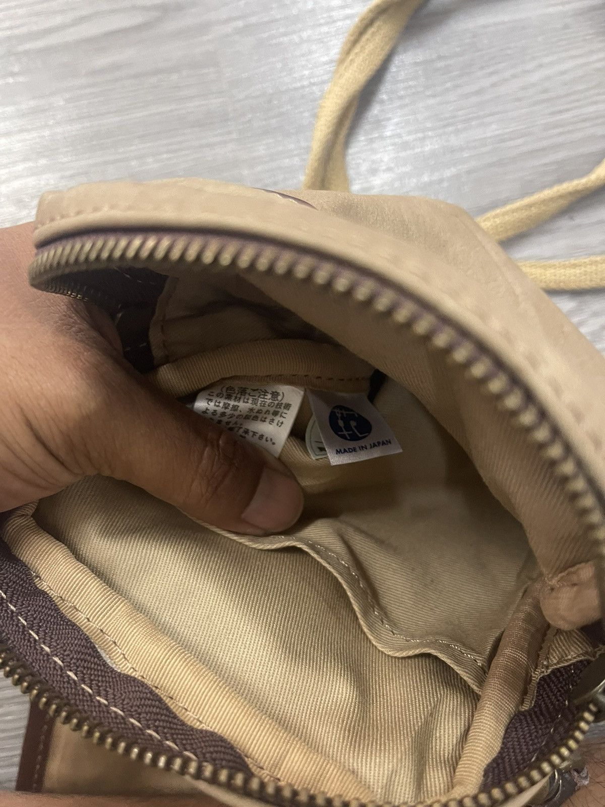 Japanese Brand × Takeo Kikuchi Unisex Takeo Kikuchi Quick Pocket Leather Crossbody bag Size ONE SIZE - 18 Thumbnail