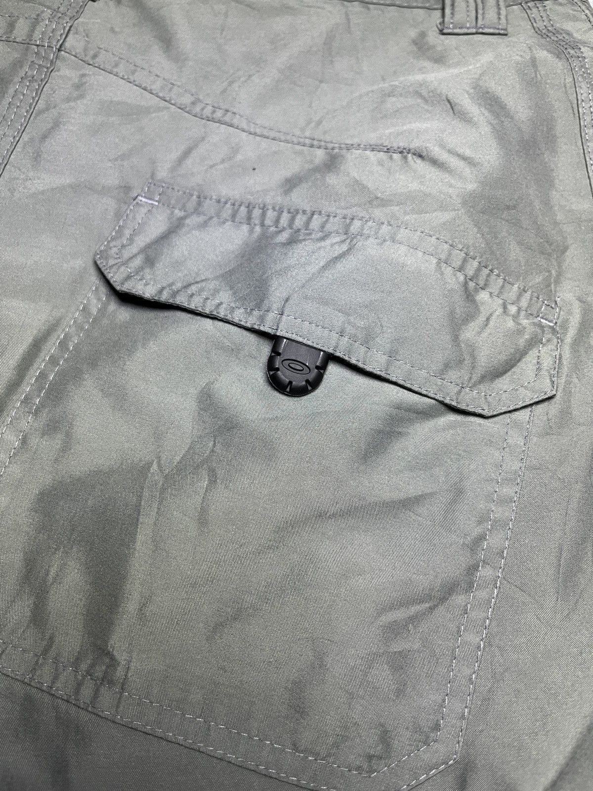 Oakley × Vintage Vintage Oakley Tactical Shorts Size US 34 / EU 50 - 7 Thumbnail