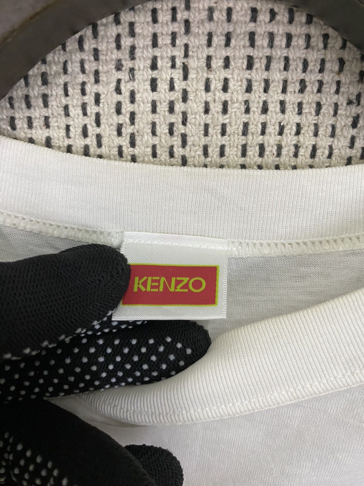 Designer × Japanese Brand × Kenzo Vintage 80s kenzo flower nice design tshirt Size US M / EU 48-50 / 2 - 3 Thumbnail