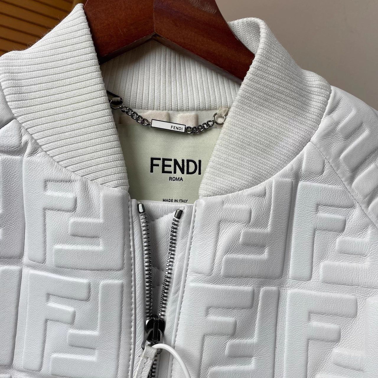 Fendi FENDI White Embossed FF Zip Jacket 36 Size XS / US 0-2 / IT 36-38 - 3 Thumbnail