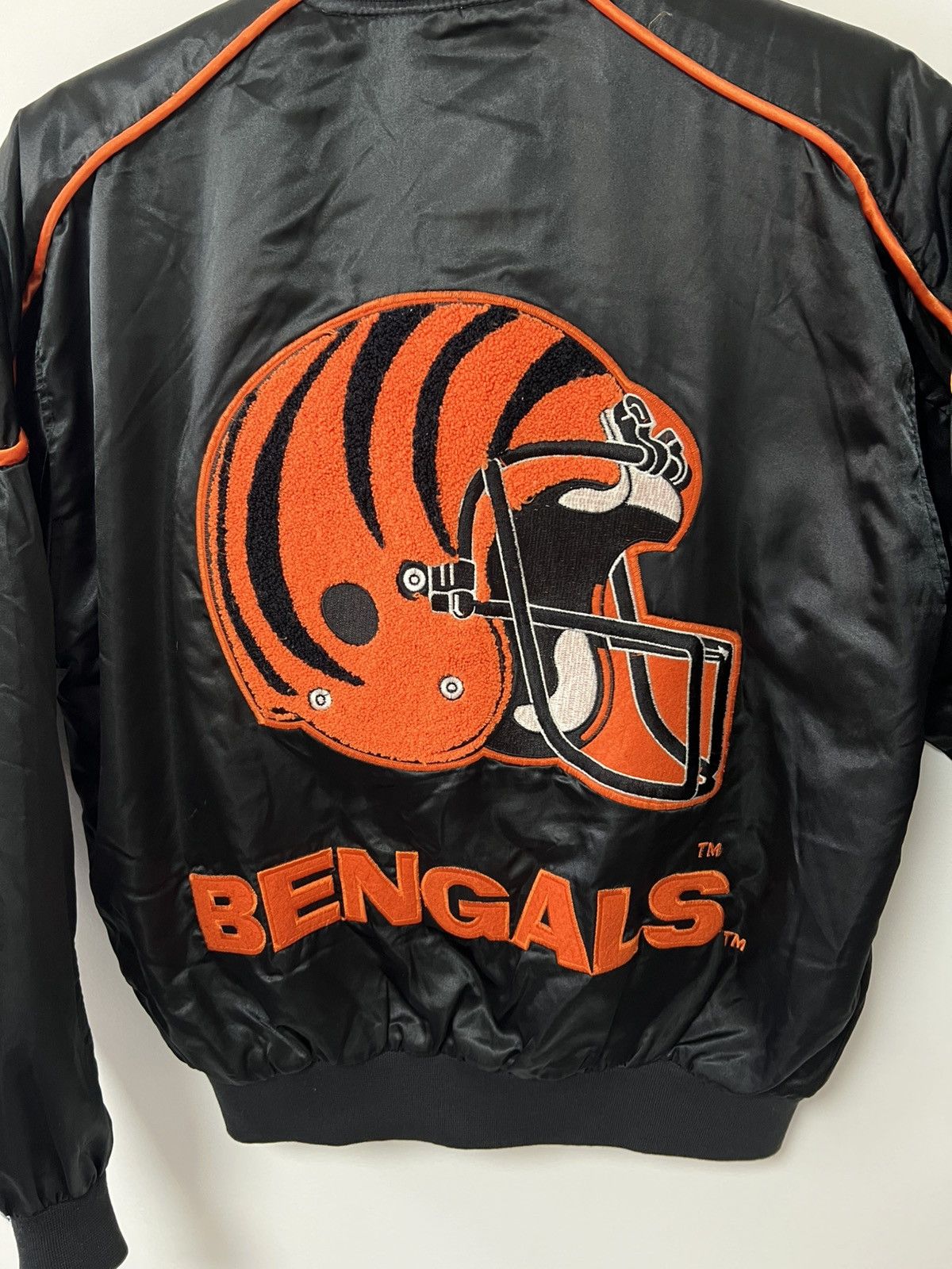 Vintage Vintage 90s Cincinnati Bengals Bomber Jacket Nfl Campri S/M Size US M / EU 48-50 / 2 - 11 Thumbnail