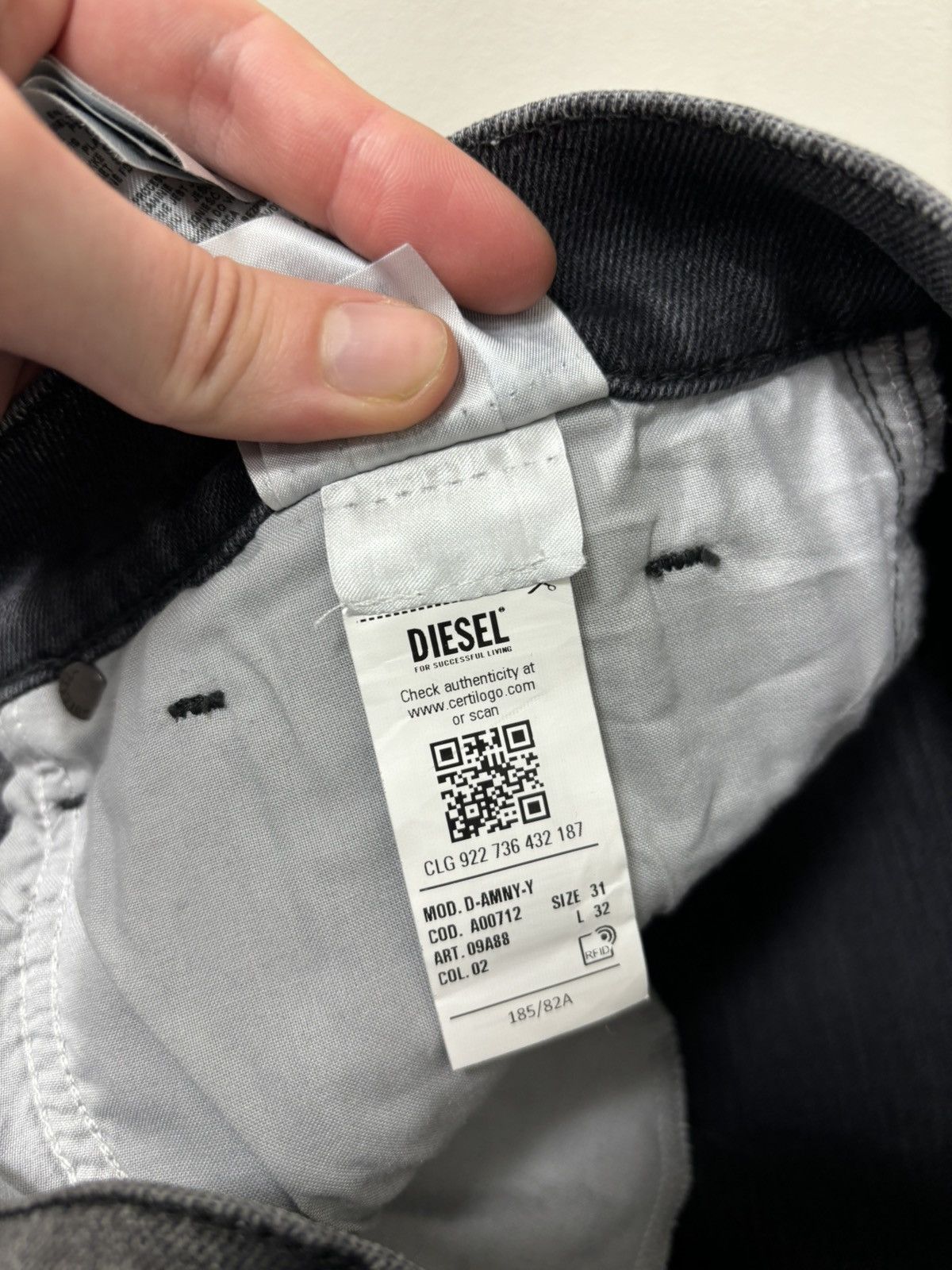 Diesel Diesel D-Amny Skinny NWT Washed Black Distressed Denim Jeans Size US 31 - 20 Thumbnail