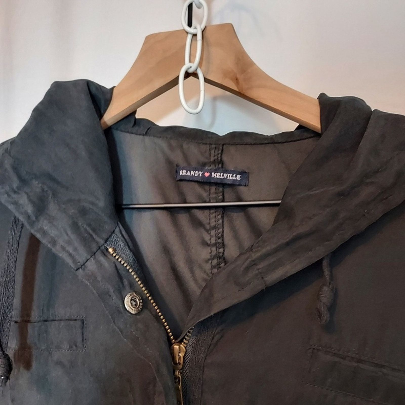Brandy Melville Brandy Melville Lightweight Windbreaker Black Zip Up Jacket Size S / US 4 / IT 40 - 9 Thumbnail