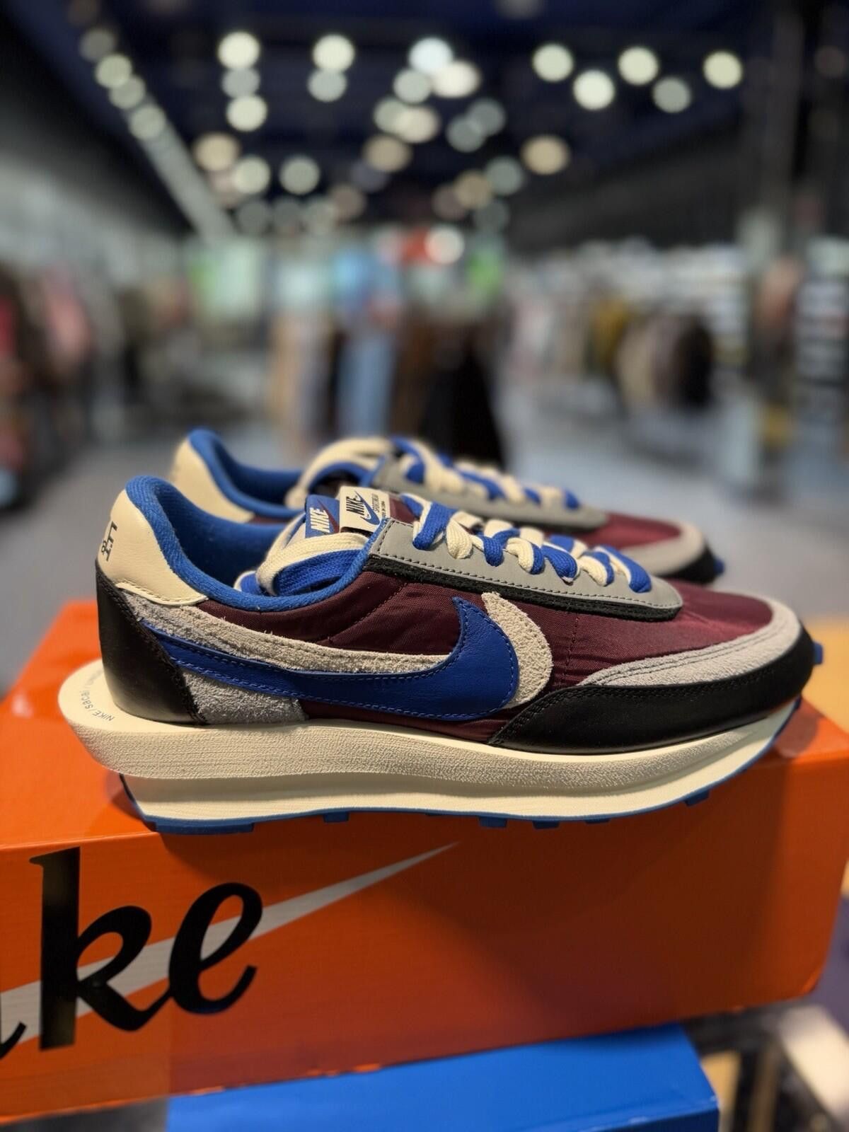 Nike Size 10.5 - Nike sacai x Undercover x LDWaffle Night Size US 10.5 / EU 43-44 - 2 Thumbnail