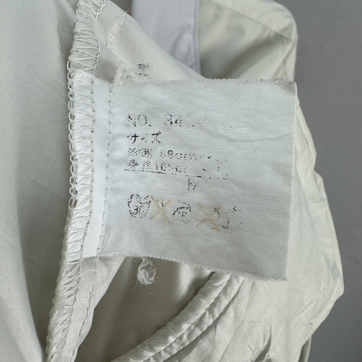 Japanese Brand Vintage 90's First Down Zipper Nylon Light Jacket Size US M / EU 48-50 / 2 - 15 Thumbnail