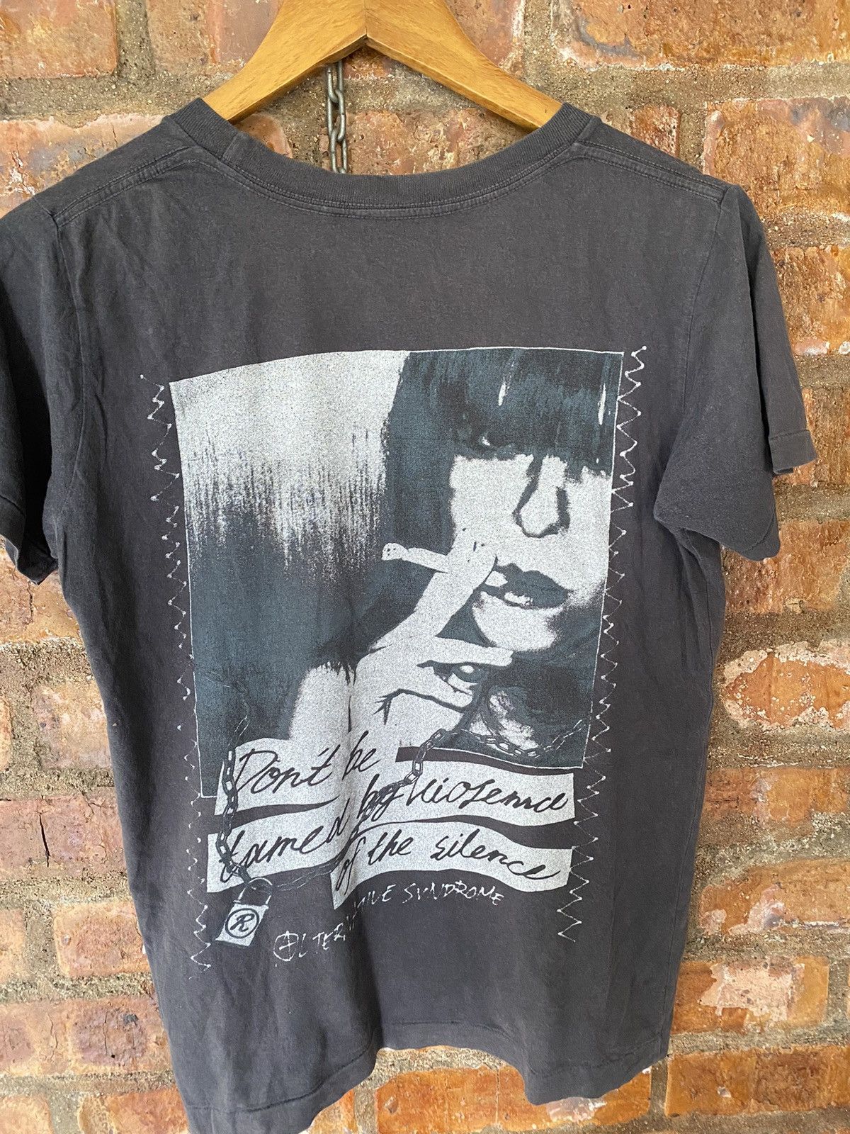 20471120 × Hysteric Glamour × Japanese Brand 1990s RNA Japan Girl Smoking and poem Anarchy tee Size M / US 6-8 / IT 42-44 - 3 Thumbnail