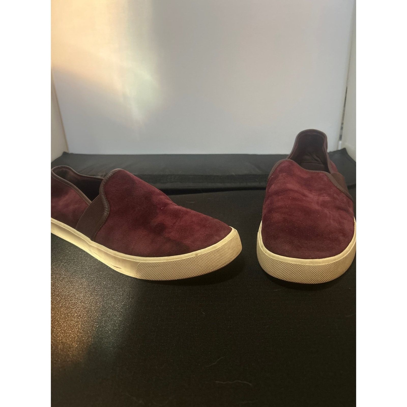 Vince Vince Women's Suede Leather Slip On Sneakers Maroon Casual Size US 7 / IT 37 - 1 Thumbnail