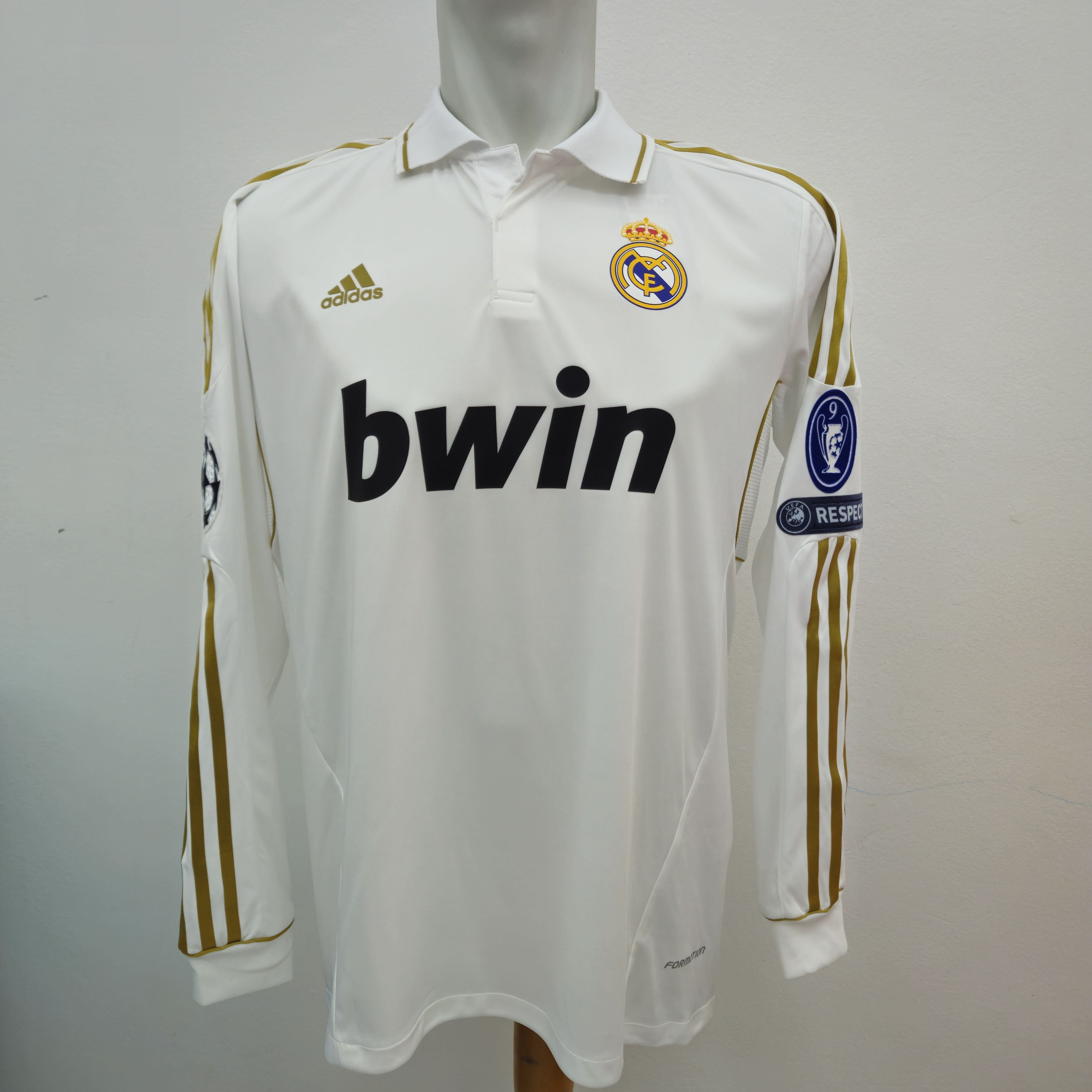 Other REAL MADRID 2011 2012 RONALDO HOME FORMOTION Size US L / EU 52-54 / 3 - 1 Thumbnail