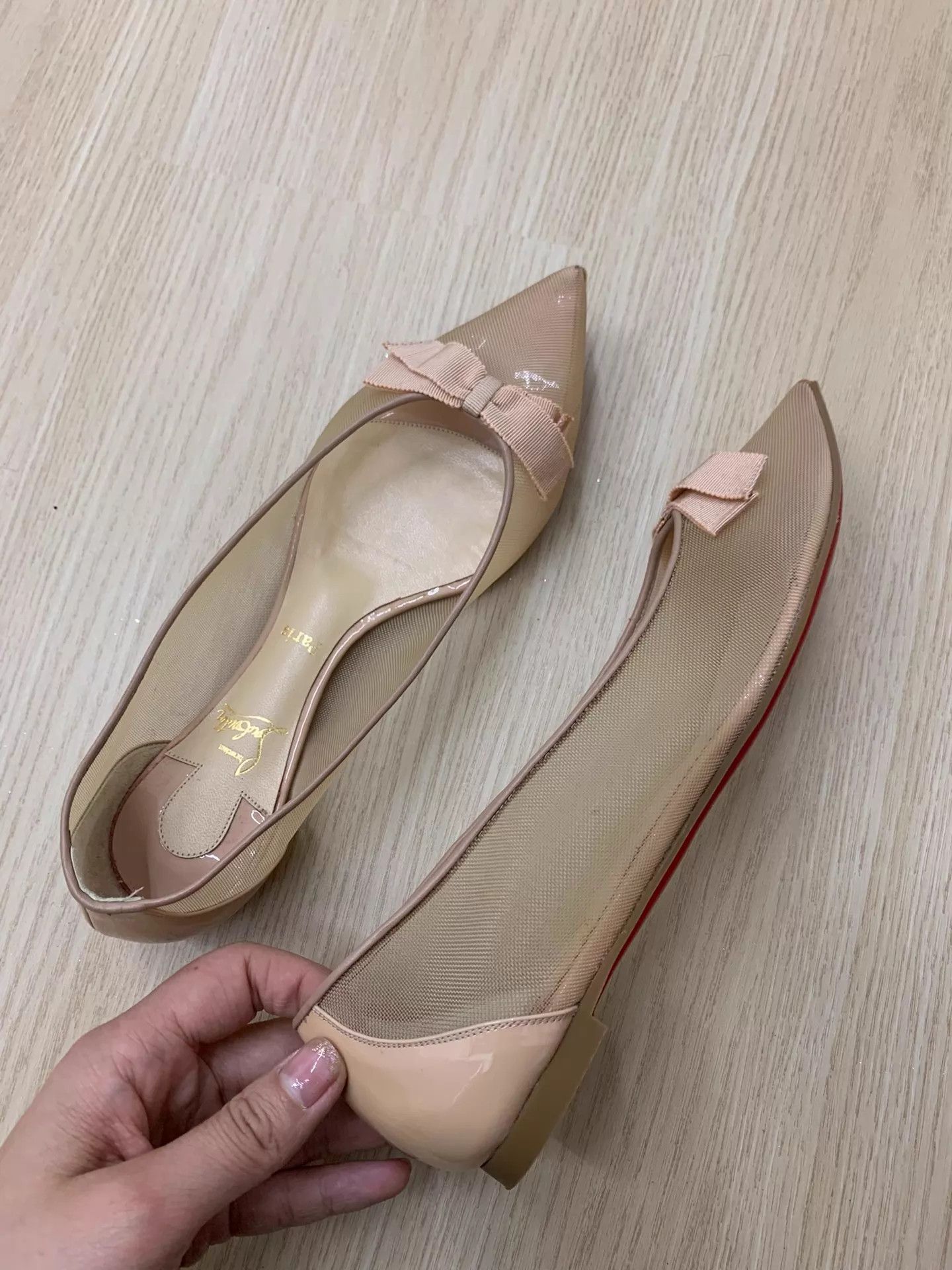 Christian Louboutin CL Nude Pink Tulle & Patent Leather Bow Flats Size US 6 / IT 36 - 3 Thumbnail