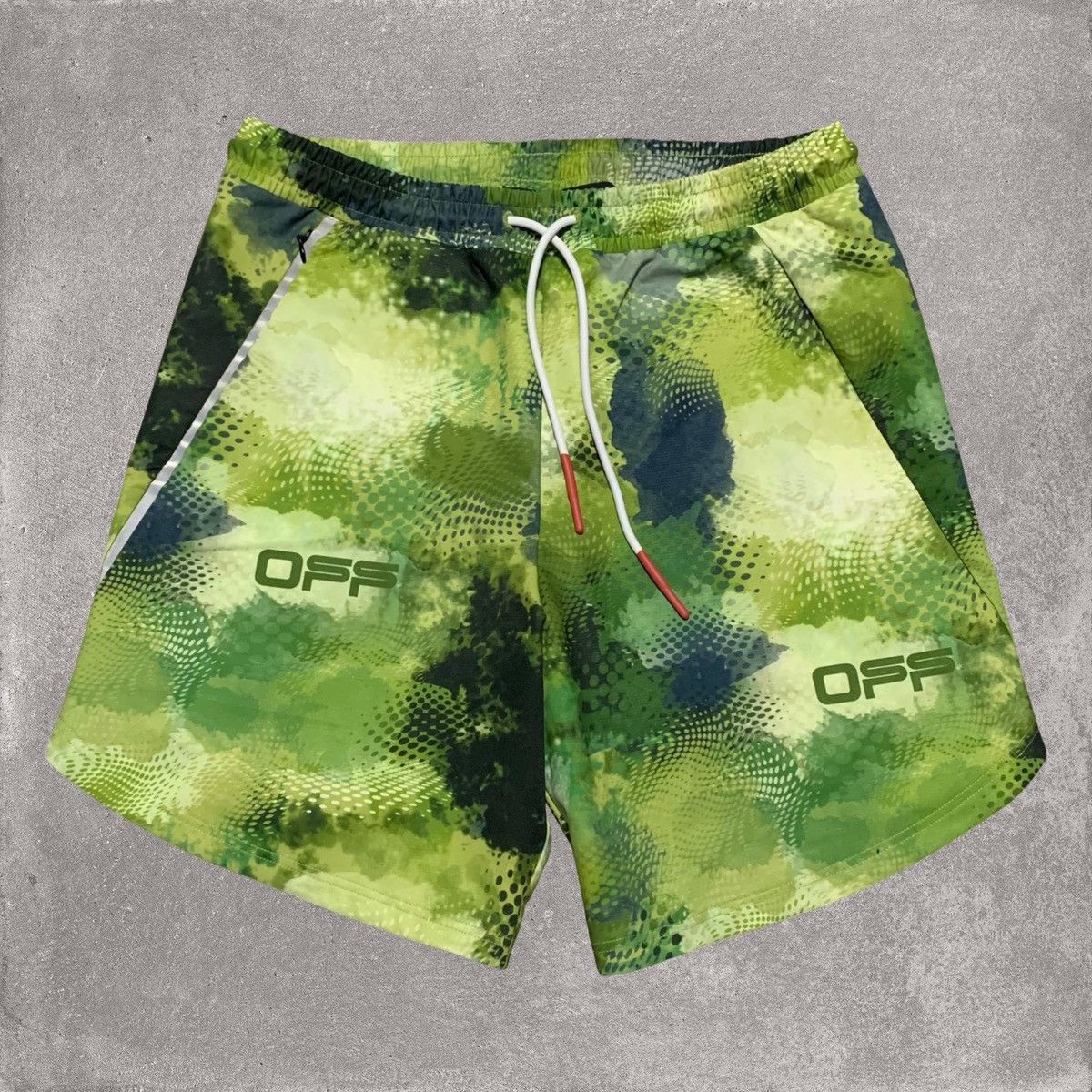 Off-White Off White Medium Shorts Active Green Camo Virgil Abloh Size US 32 / EU 48 - 1 Thumbnail