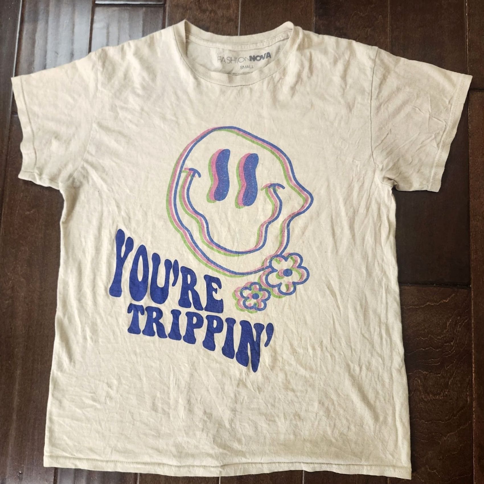Fashion Nova Fashion Nova Youre Trippin Smiley Graphic Tee Womens Small Cream Ivory 100% Cotton T-Shirt Fun Graphic Casual Travel Shirt Women Small Crew Neck Size S / US 4 / IT 40 - 3 Thumbnail