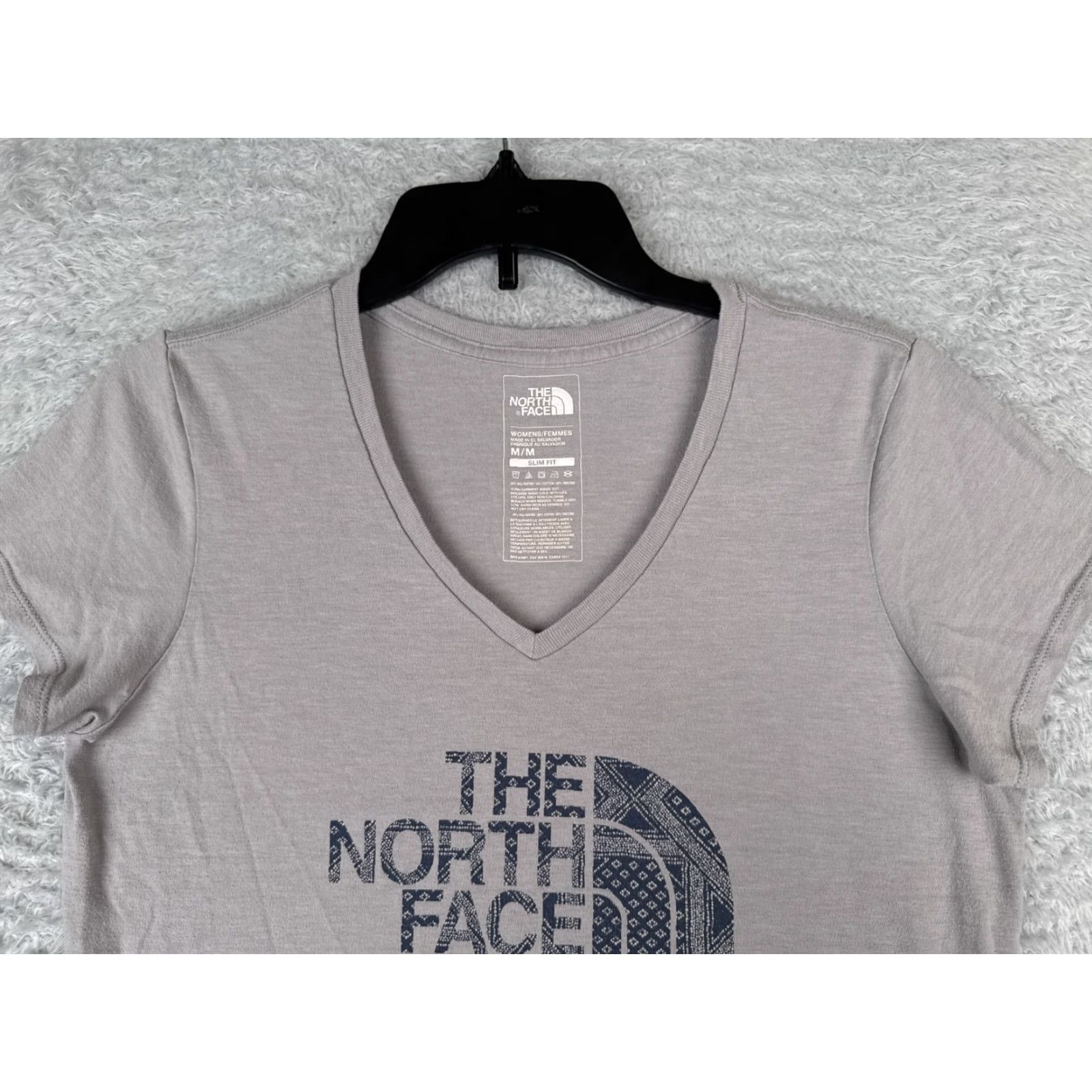 The North Face The North Face Shirt Women M Gray V-Neck Short Sleeve Slim Fit Poly Tri-Ble Size M / US 6-8 / IT 42-44 - 4 Thumbnail